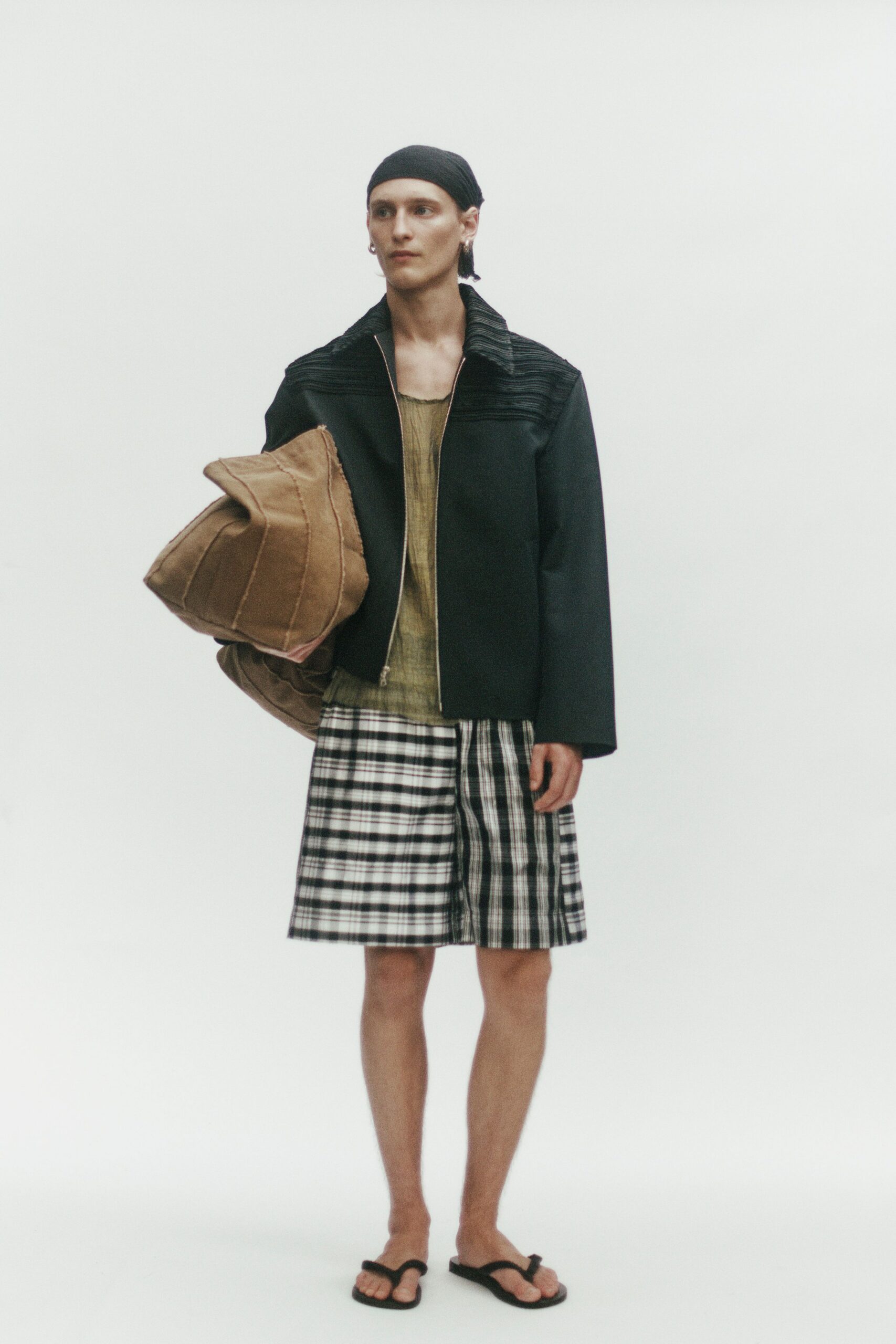 black cotton long-sleeve collared structured zippered jacket