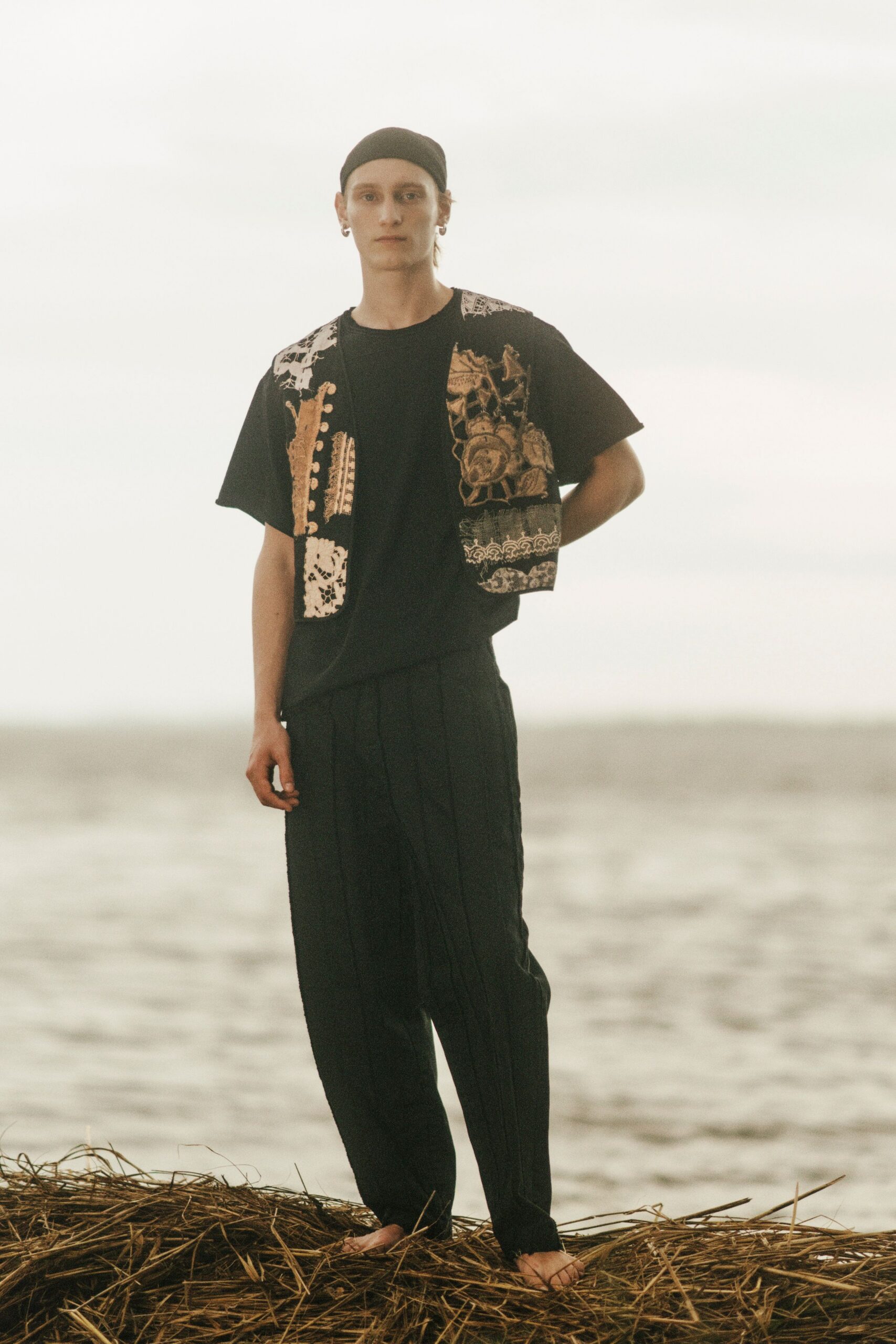black cotton relaxed pleated pants