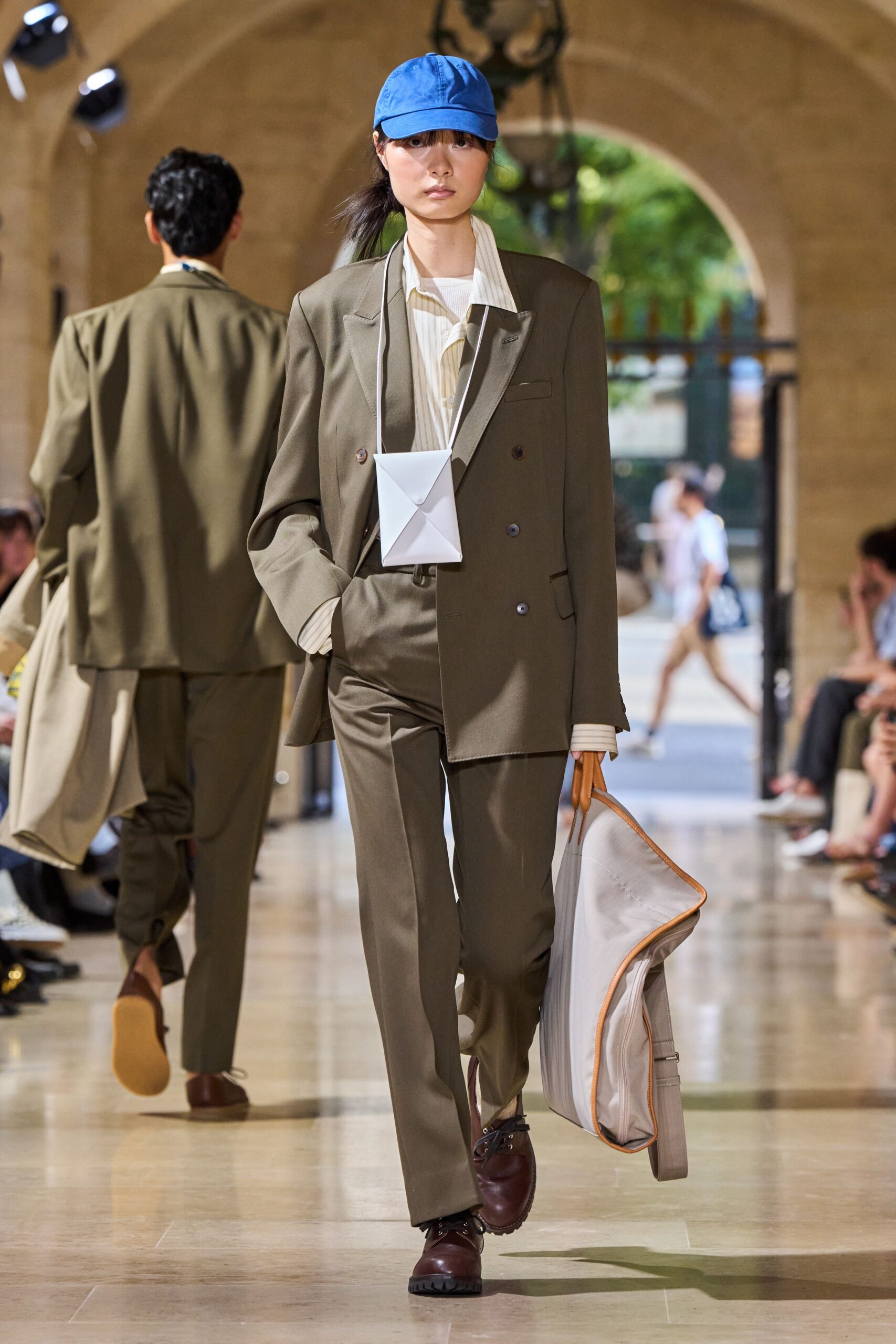 brown cotton long-sleeve collared tailored buttoned suit
