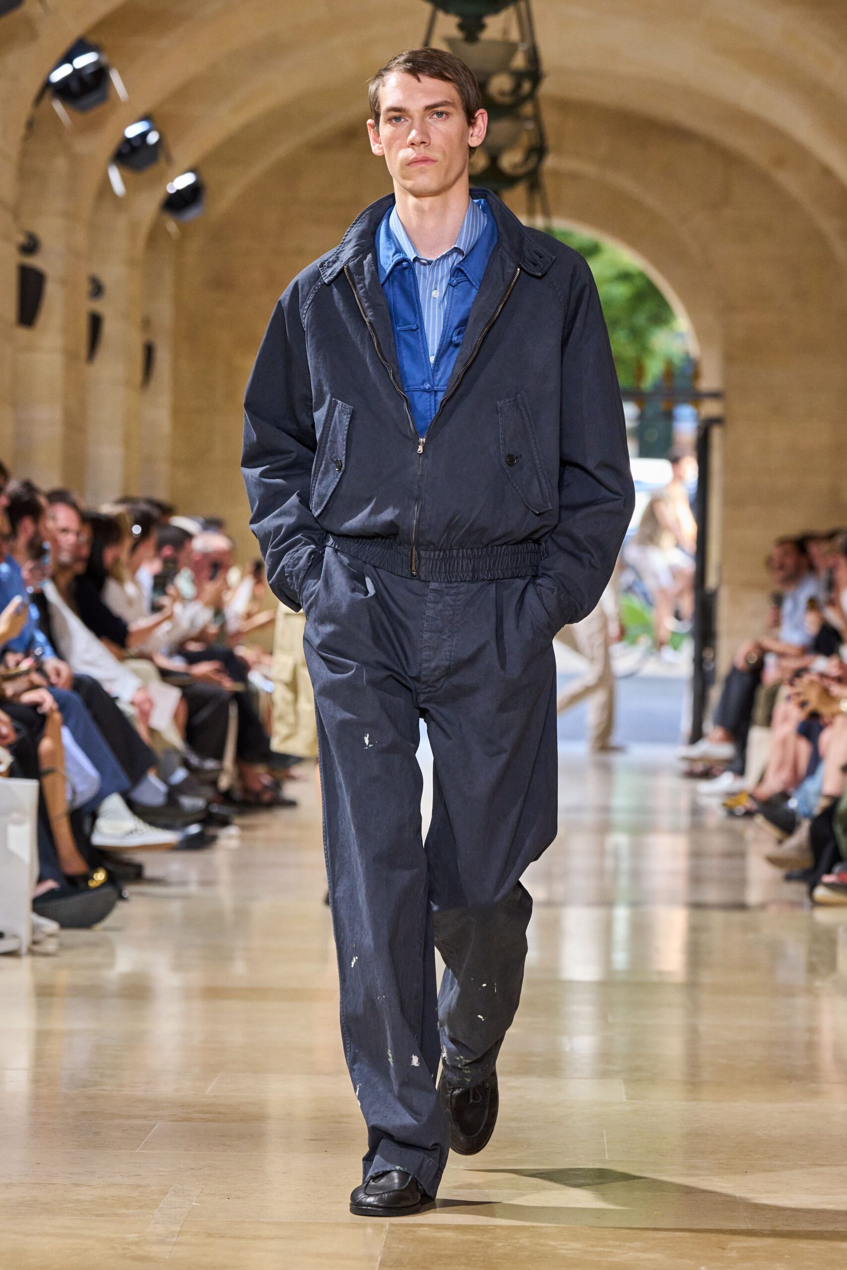 blue cotton long-sleeve collared relaxed zippered jacket