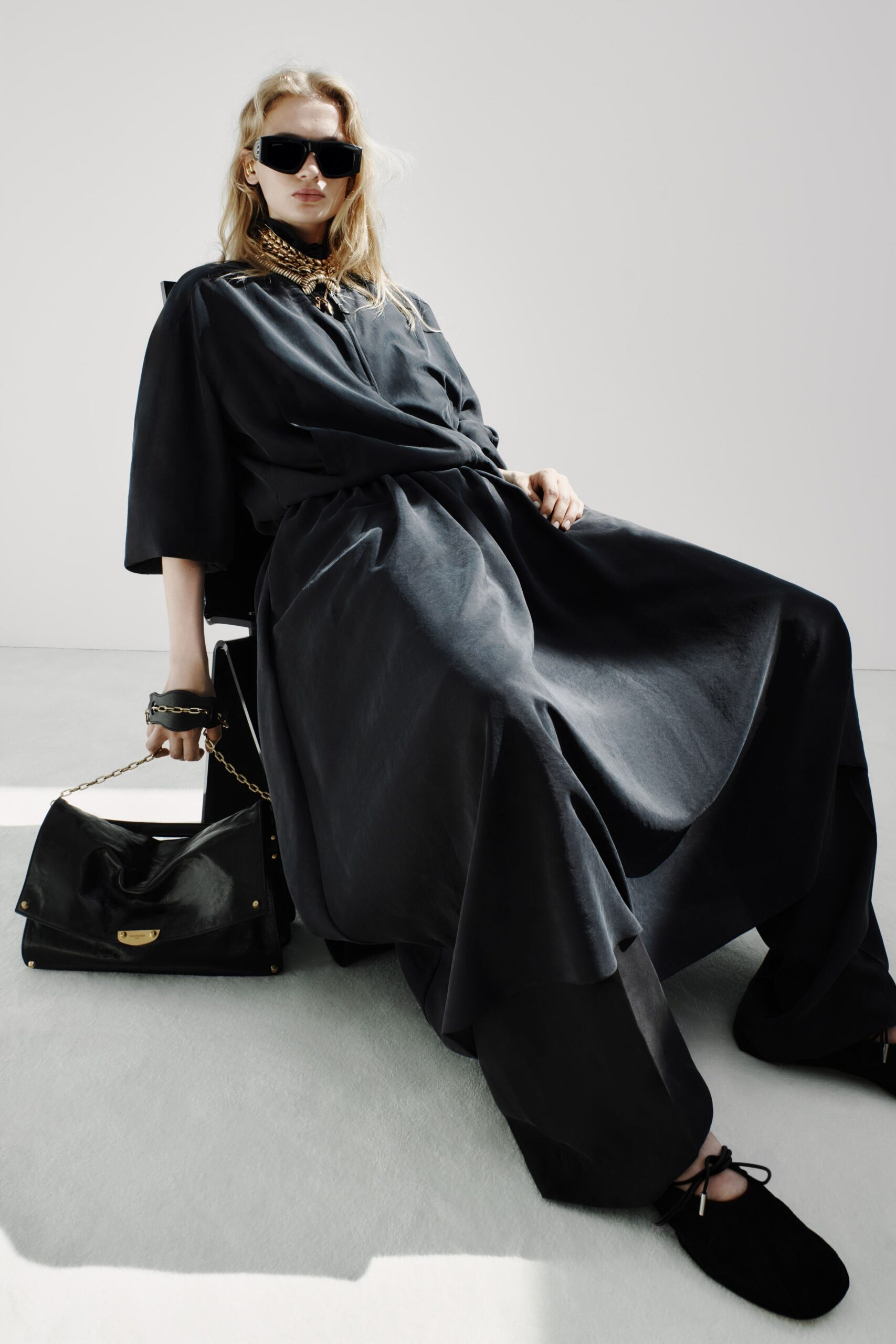 black cotton long-sleeve collared relaxed pleated maxi dress