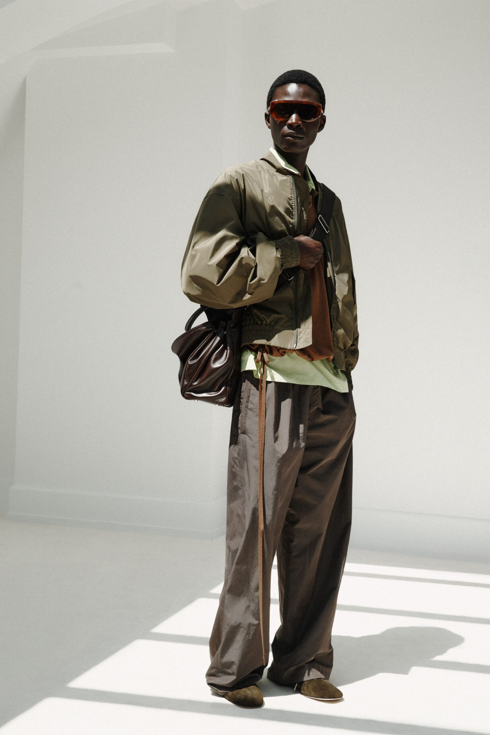 green cotton long-sleeve collared relaxed zippered jacket
