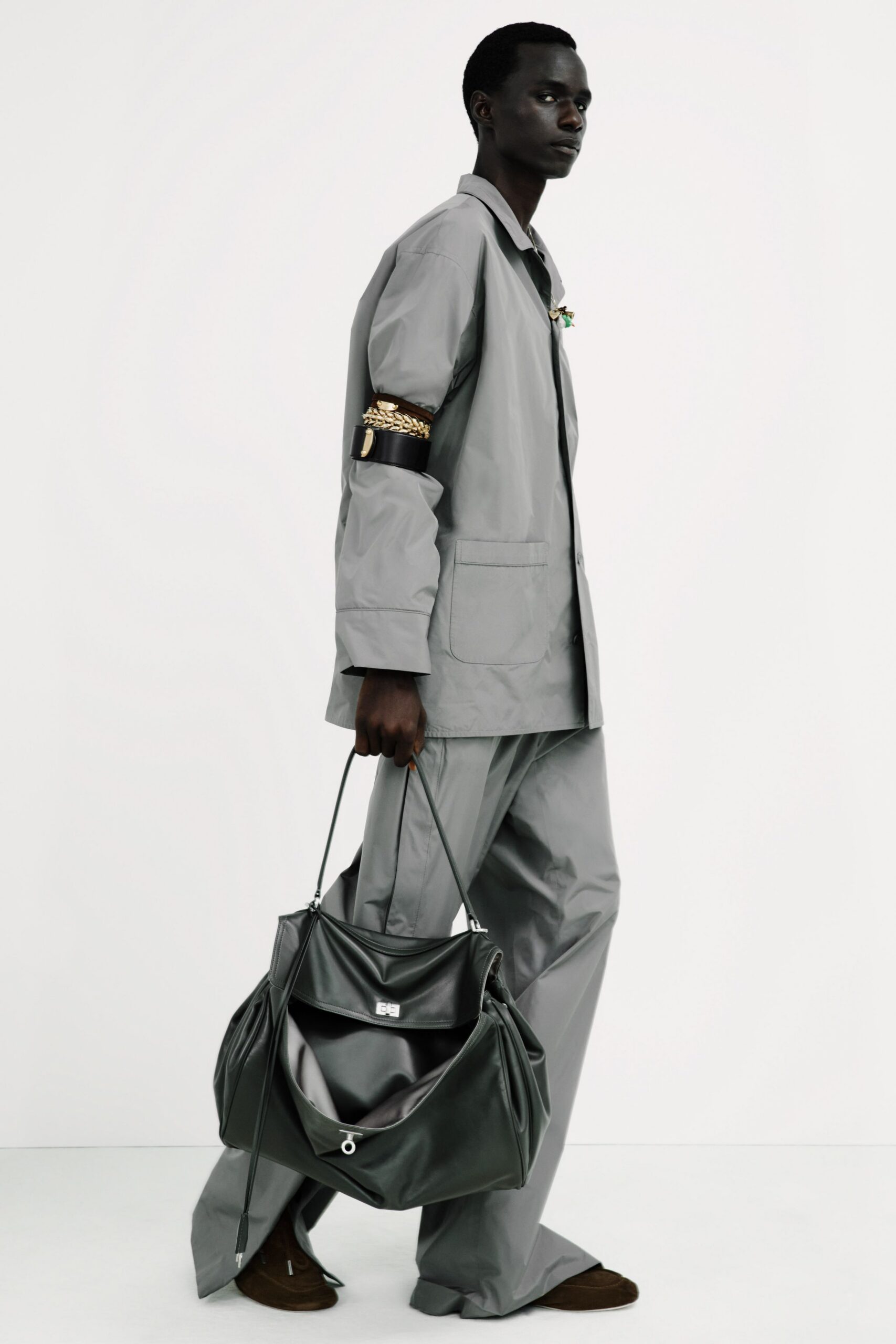 gray cotton long-sleeve collared relaxed jacket