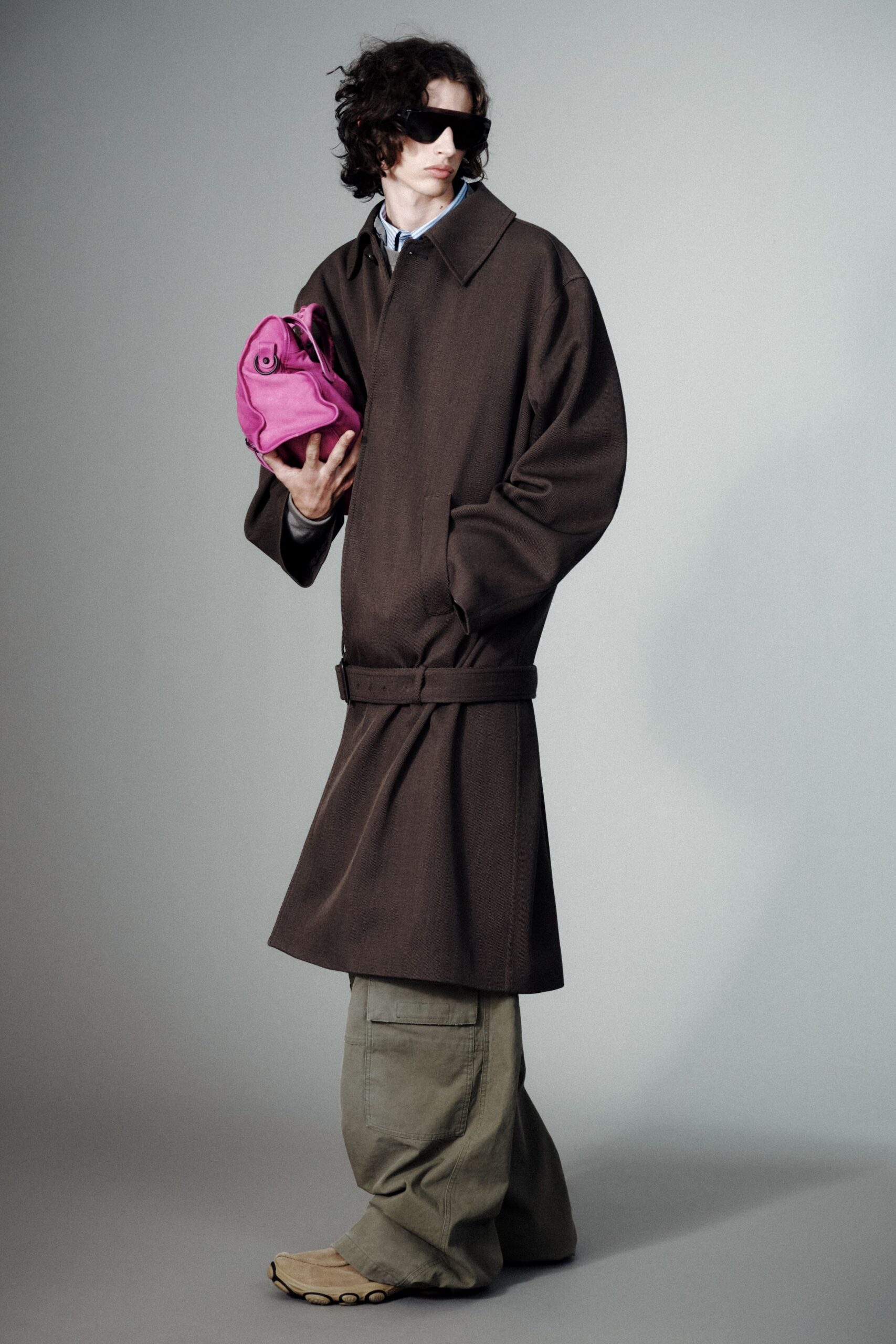 green cotton relaxed cargo pants