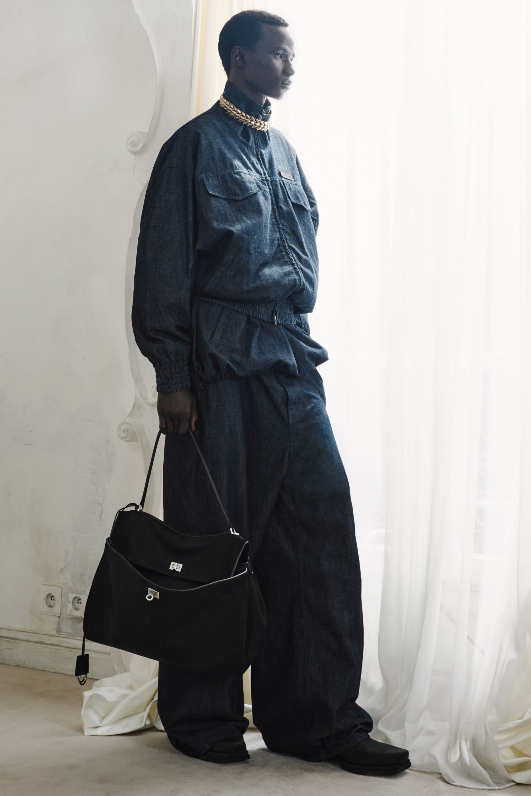 blue denim long-sleeve collared relaxed shirt