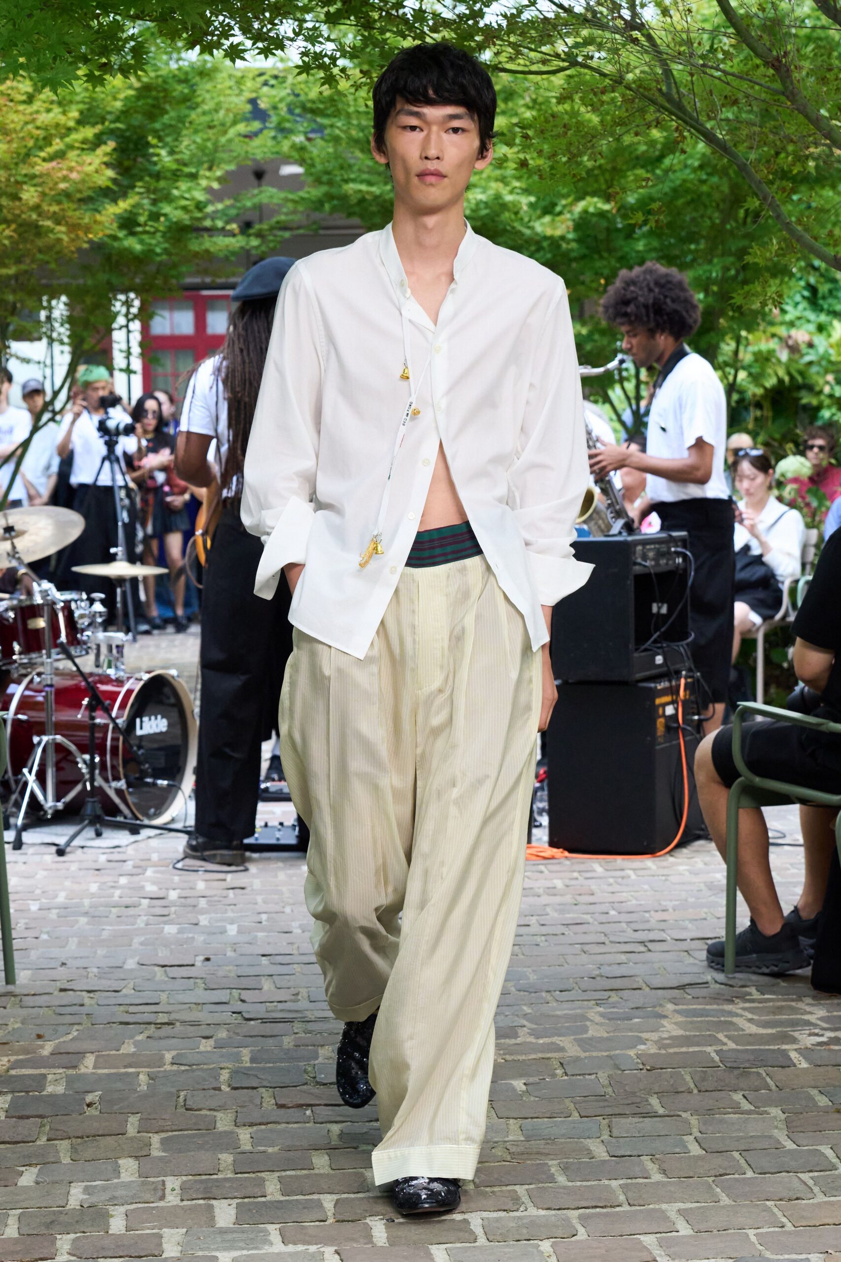 beige cotton relaxed pleated wide-leg pants