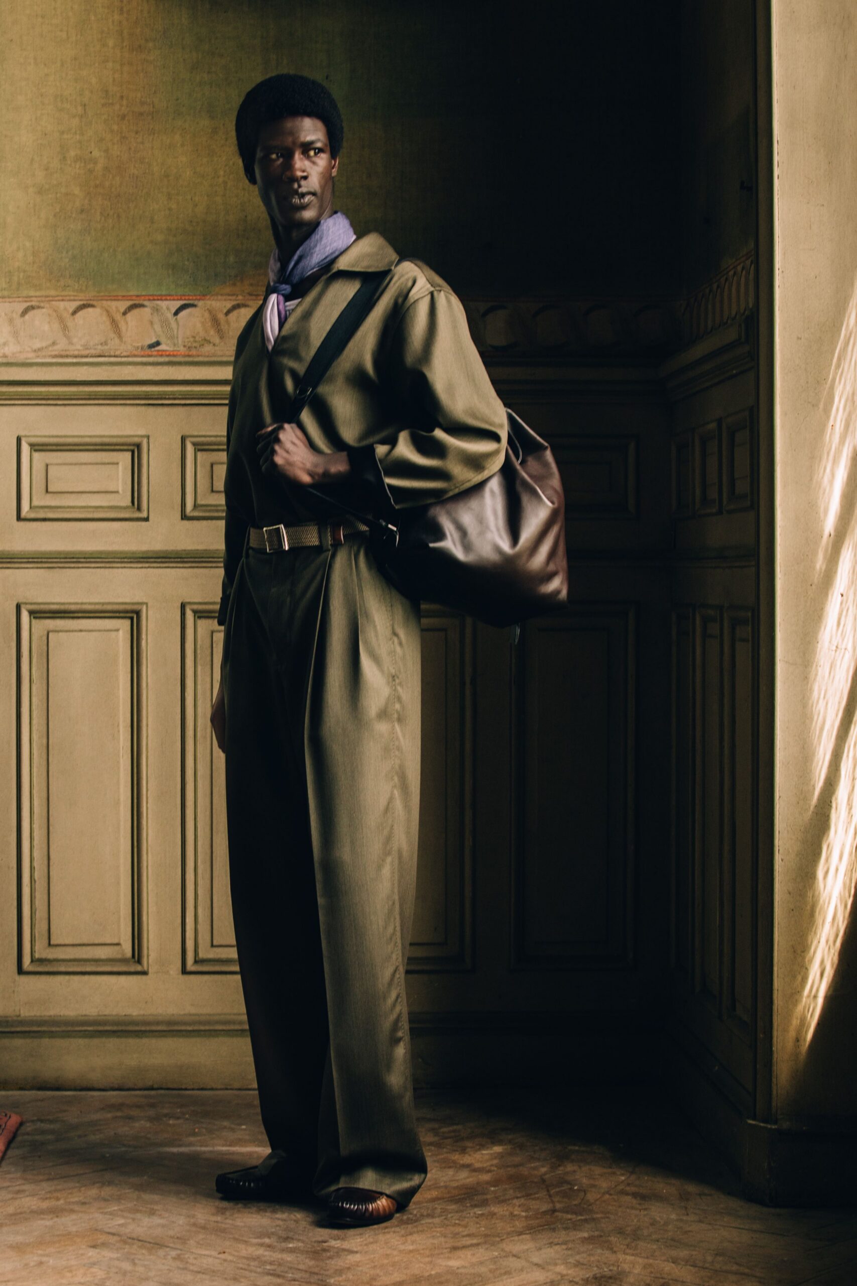 green cotton long-sleeve collared relaxed jacket
