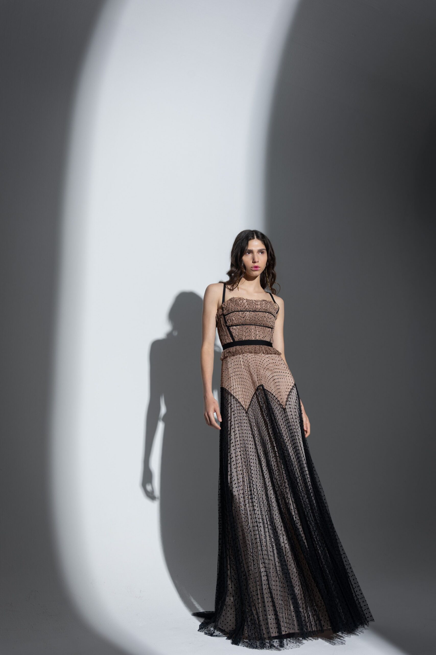 black lace sleeveless gown