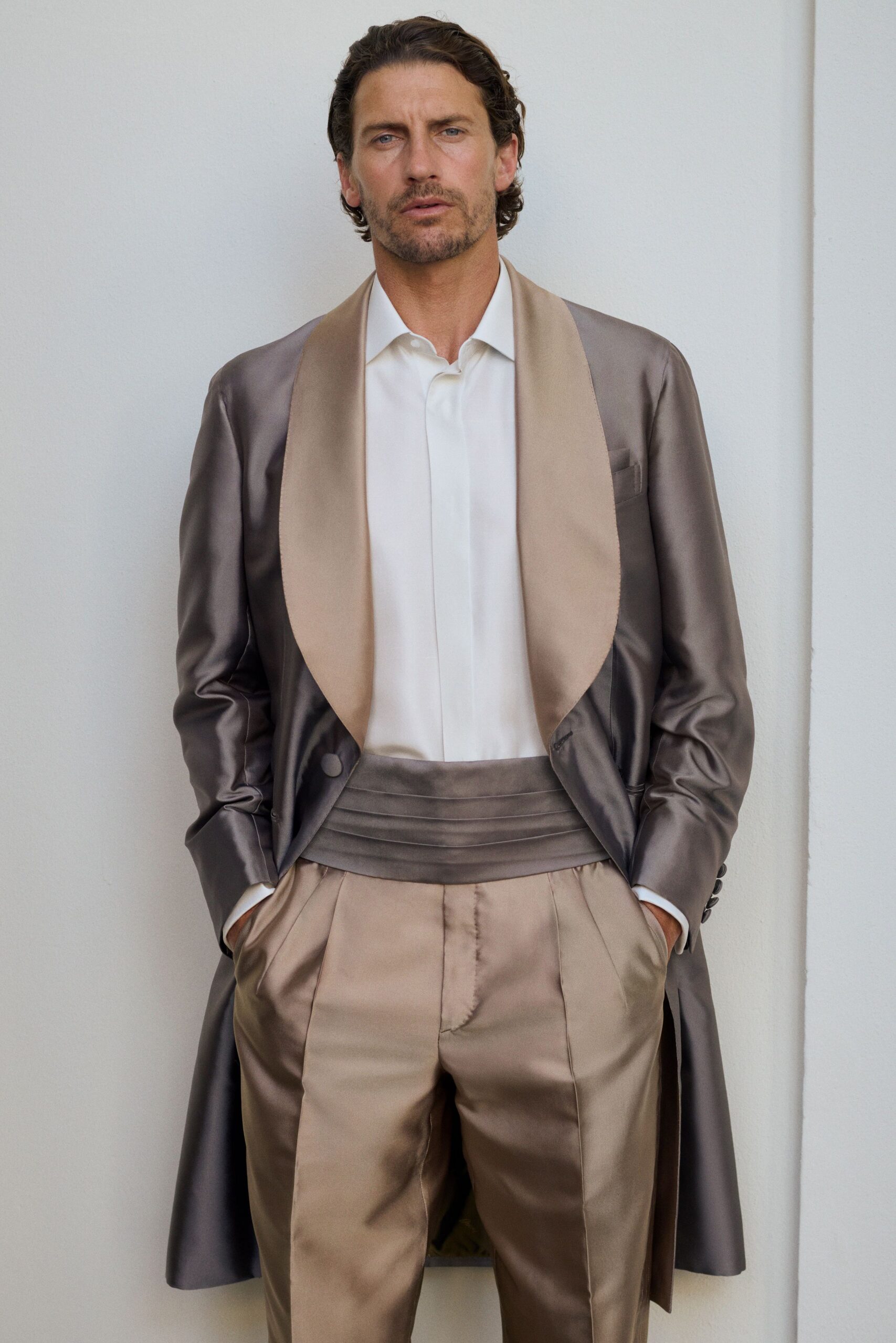 brown silk long-sleeve collared tailored buttoned pleated suit