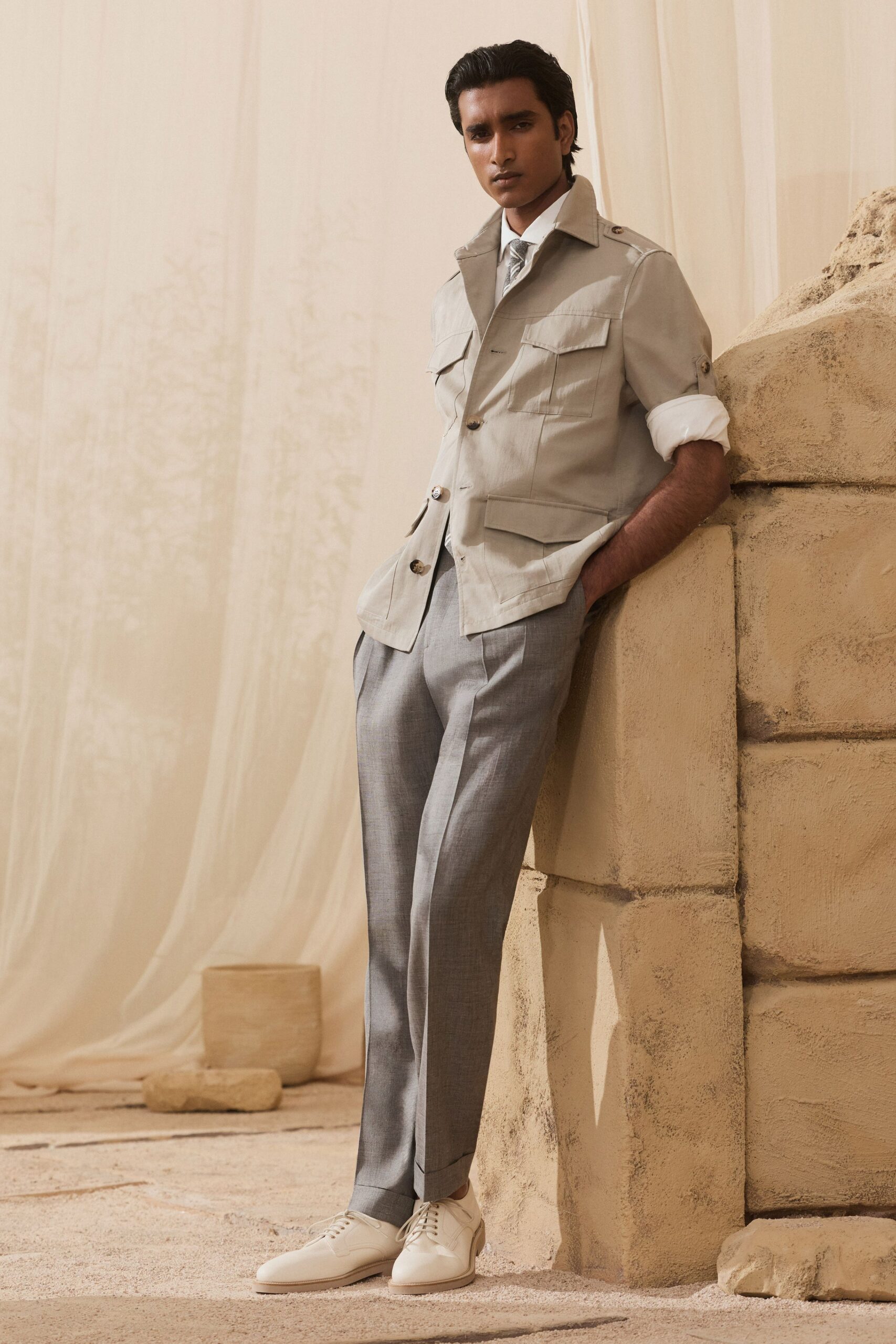 beige cotton short-sleeve collared relaxed buttoned jacket