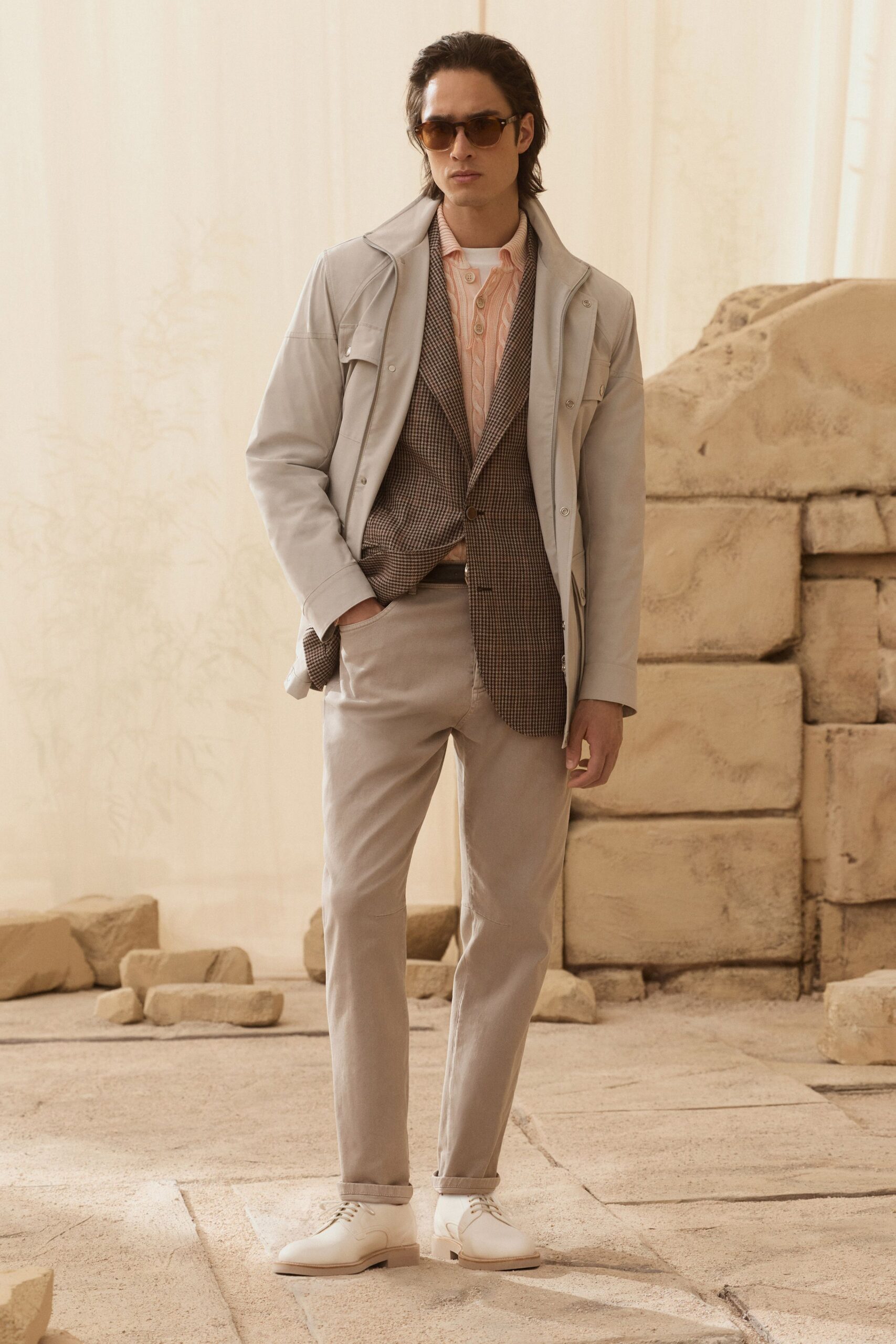 gray cotton long-sleeve collared fitted buttoned jacket