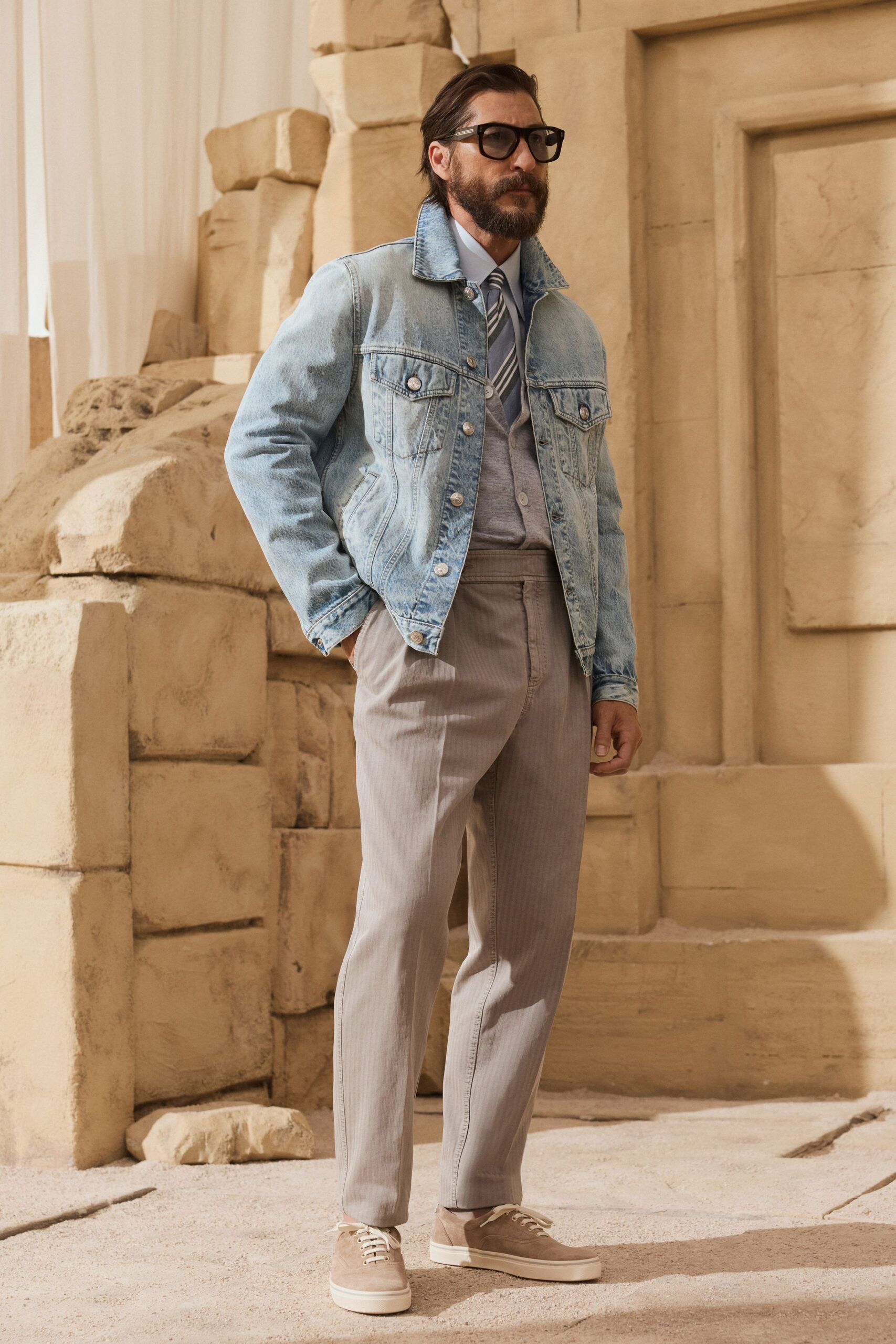 blue denim long-sleeve collared fitted buttoned jacket
