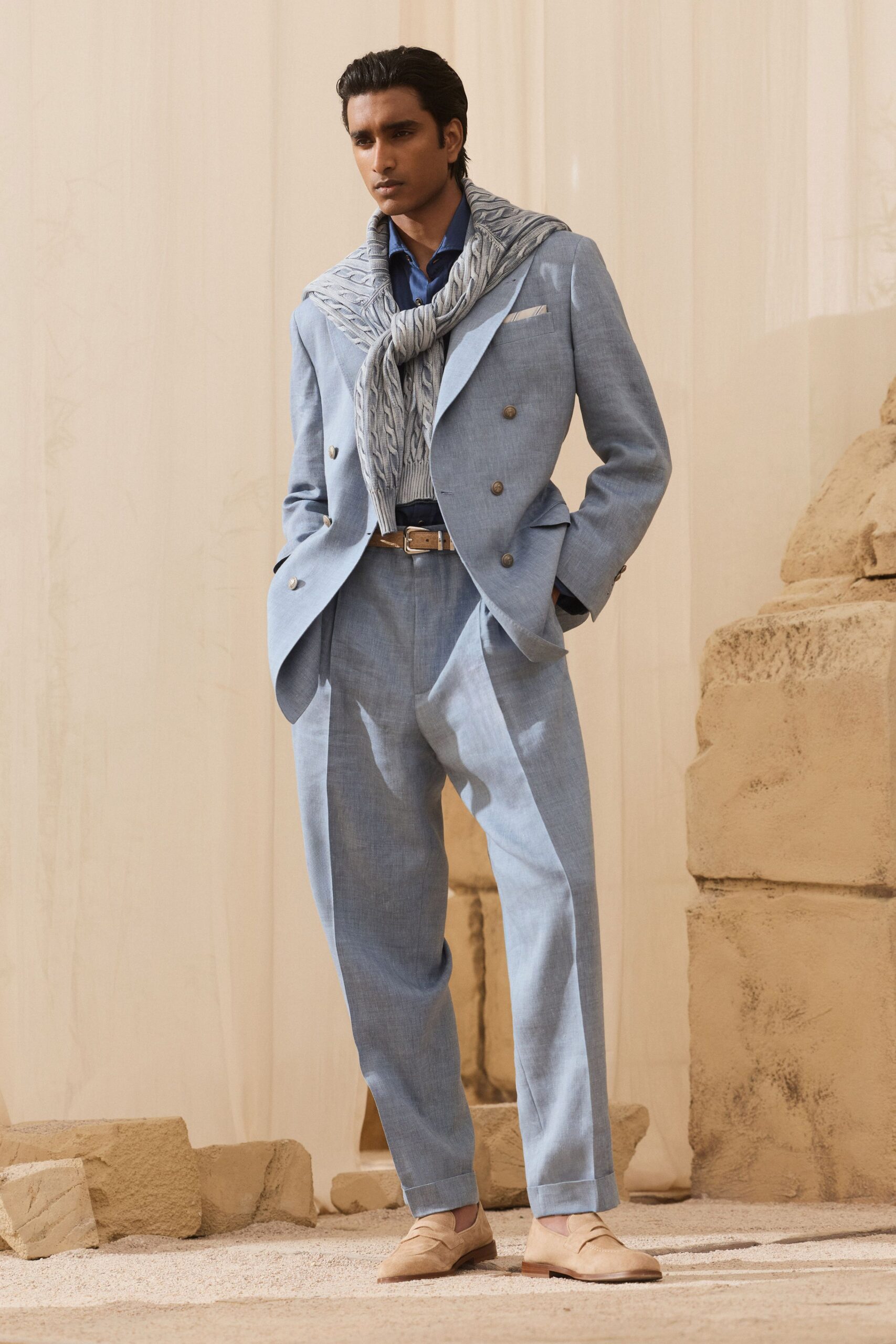 blue linen long-sleeve collared tailored buttoned suit