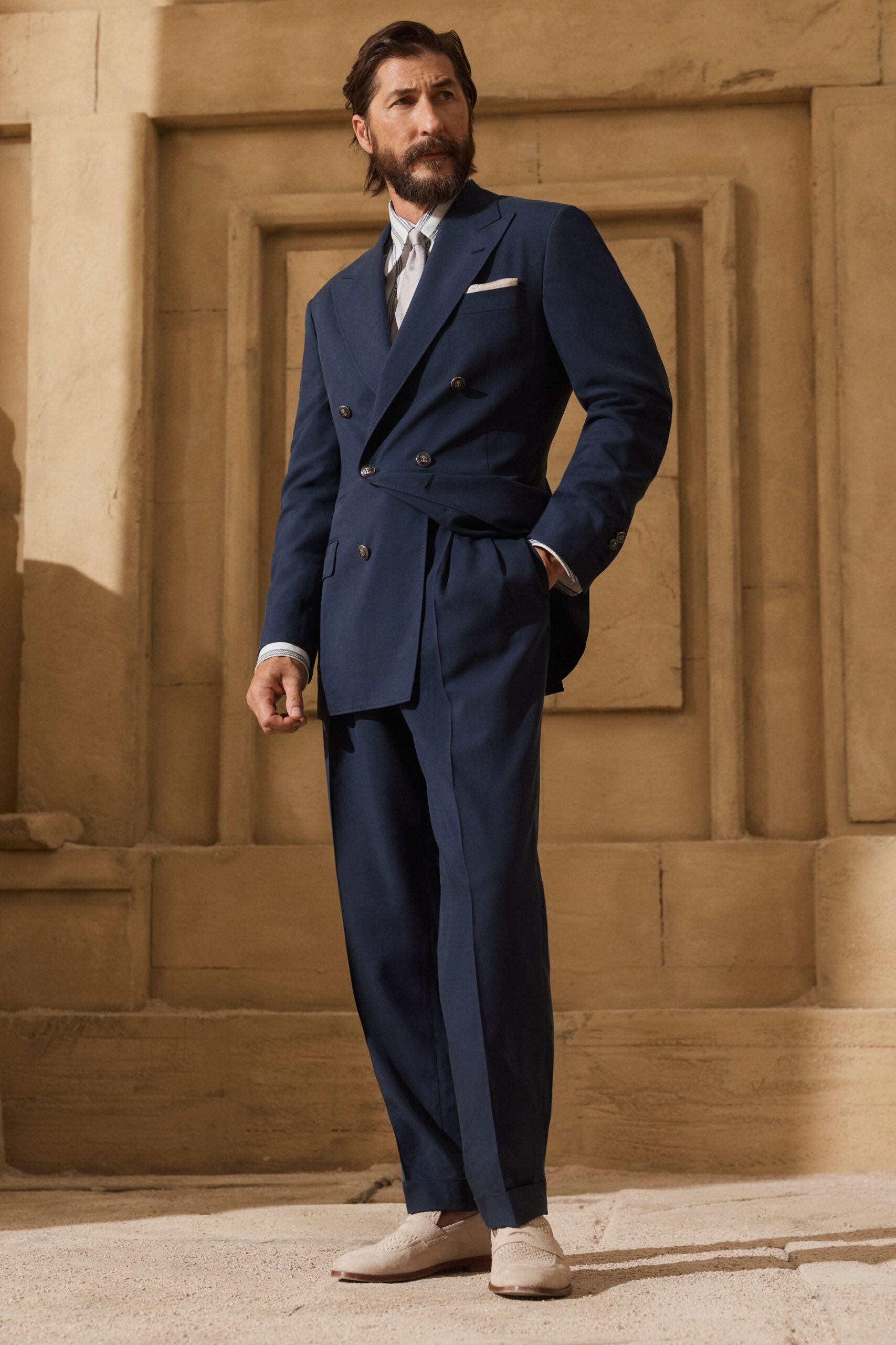 blue cotton long-sleeve collared tailored suit