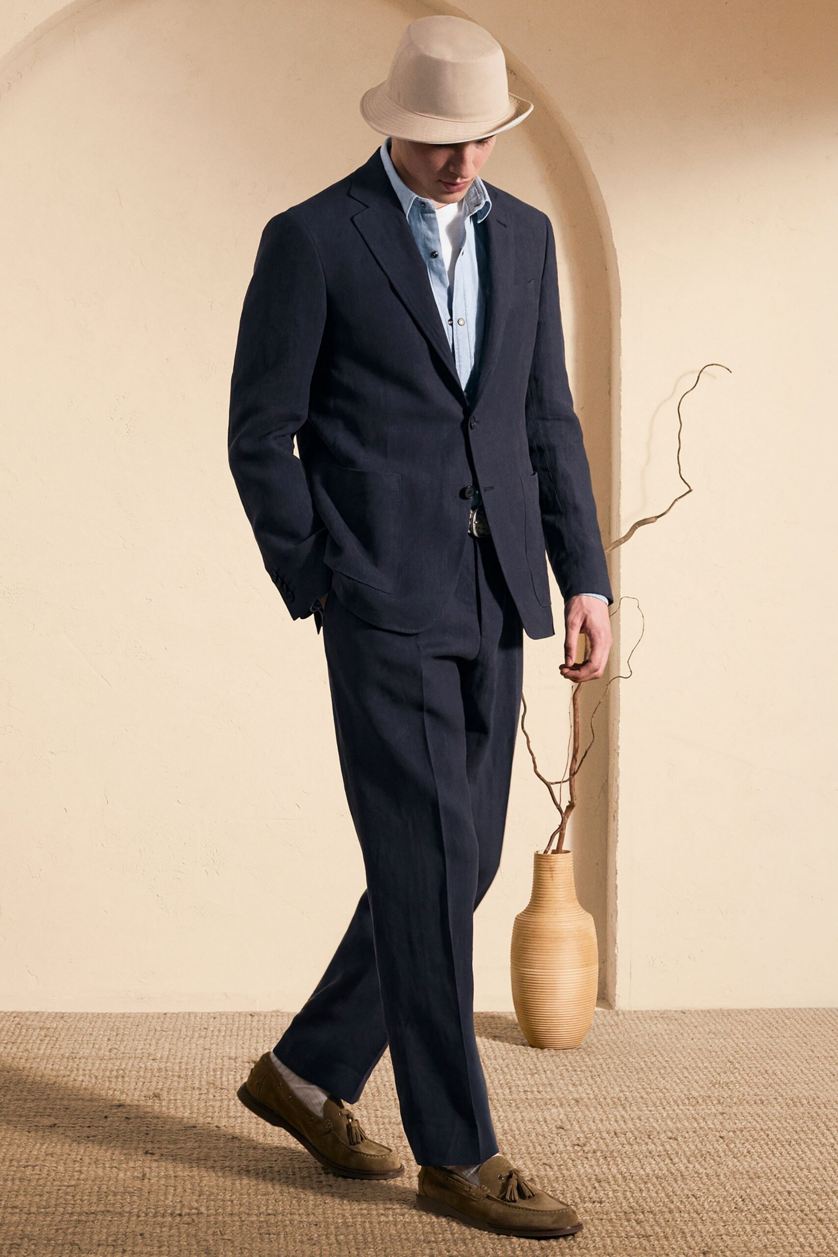 blue linen long-sleeve collared tailored buttoned suit