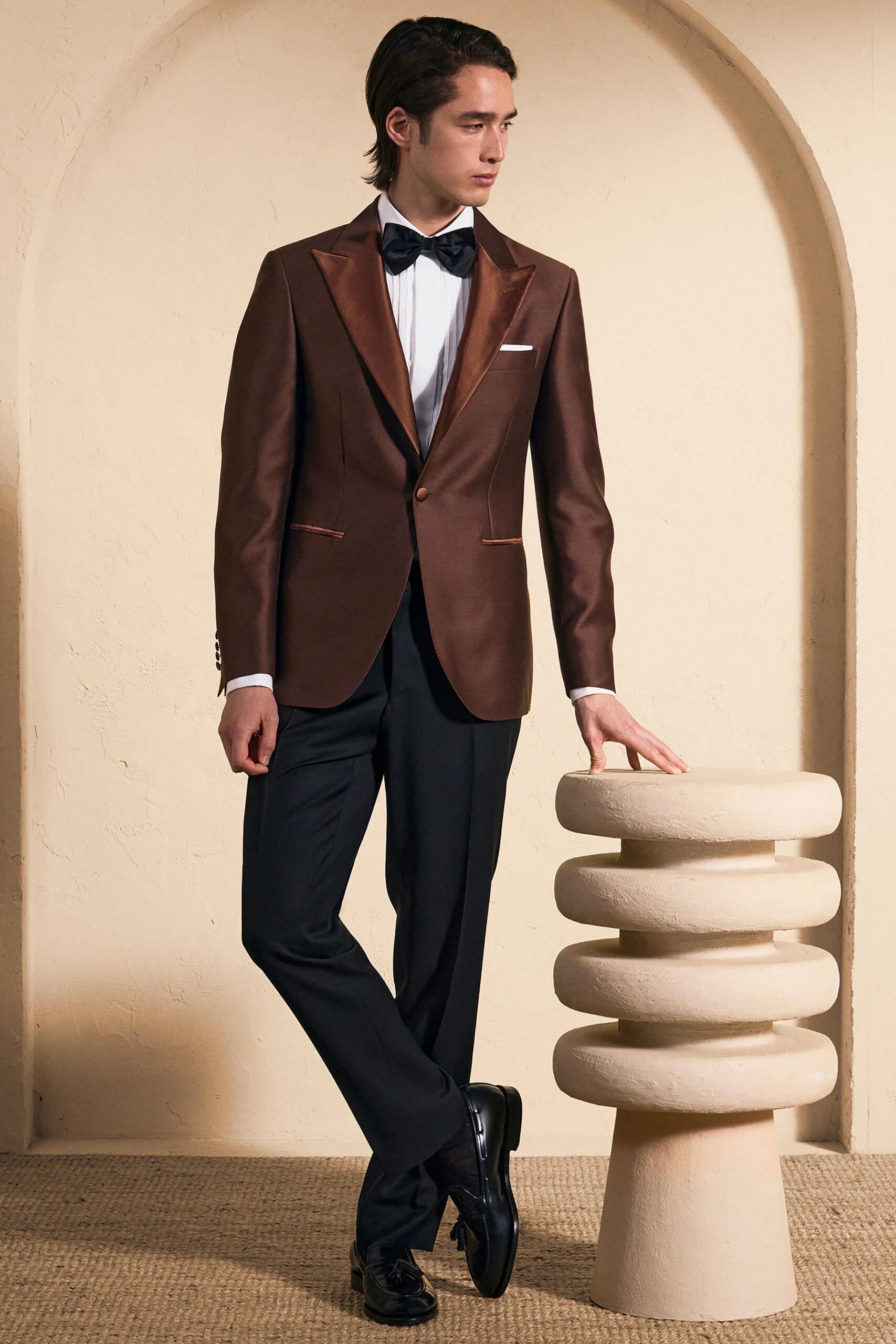 brown silk long-sleeve collared tailored buttoned blazer