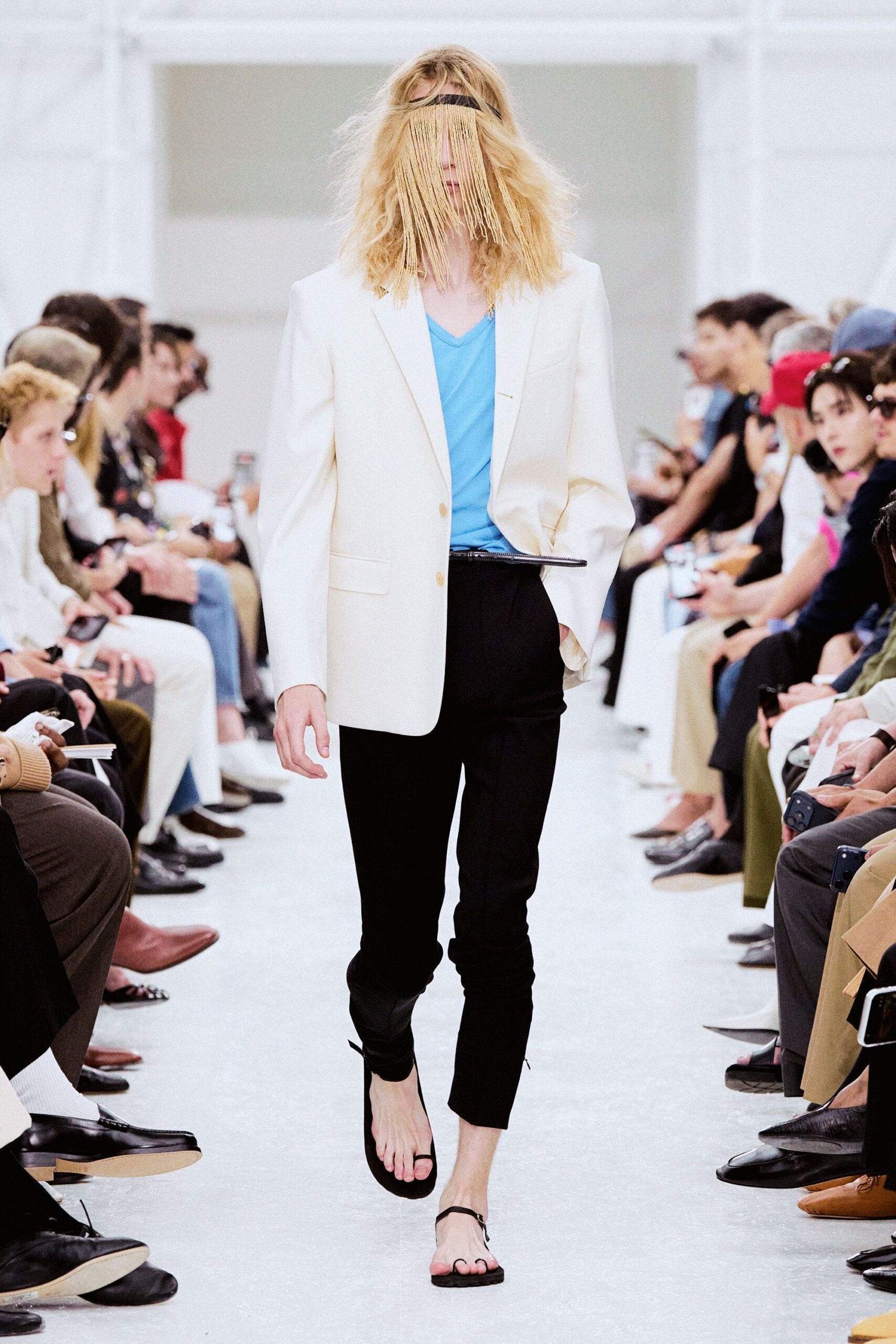 white tailored blazer with blue t-shirt