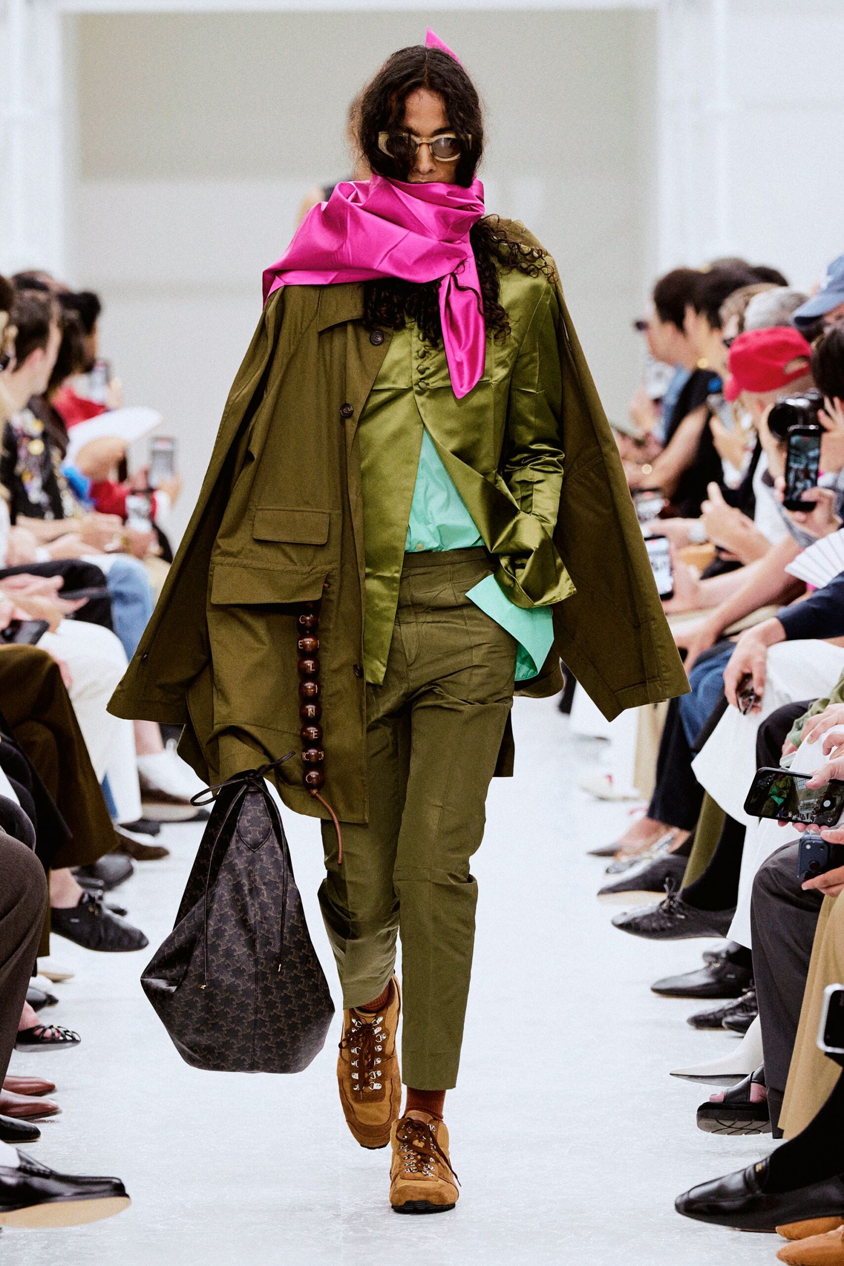green long-sleeve collared relaxed layered coat