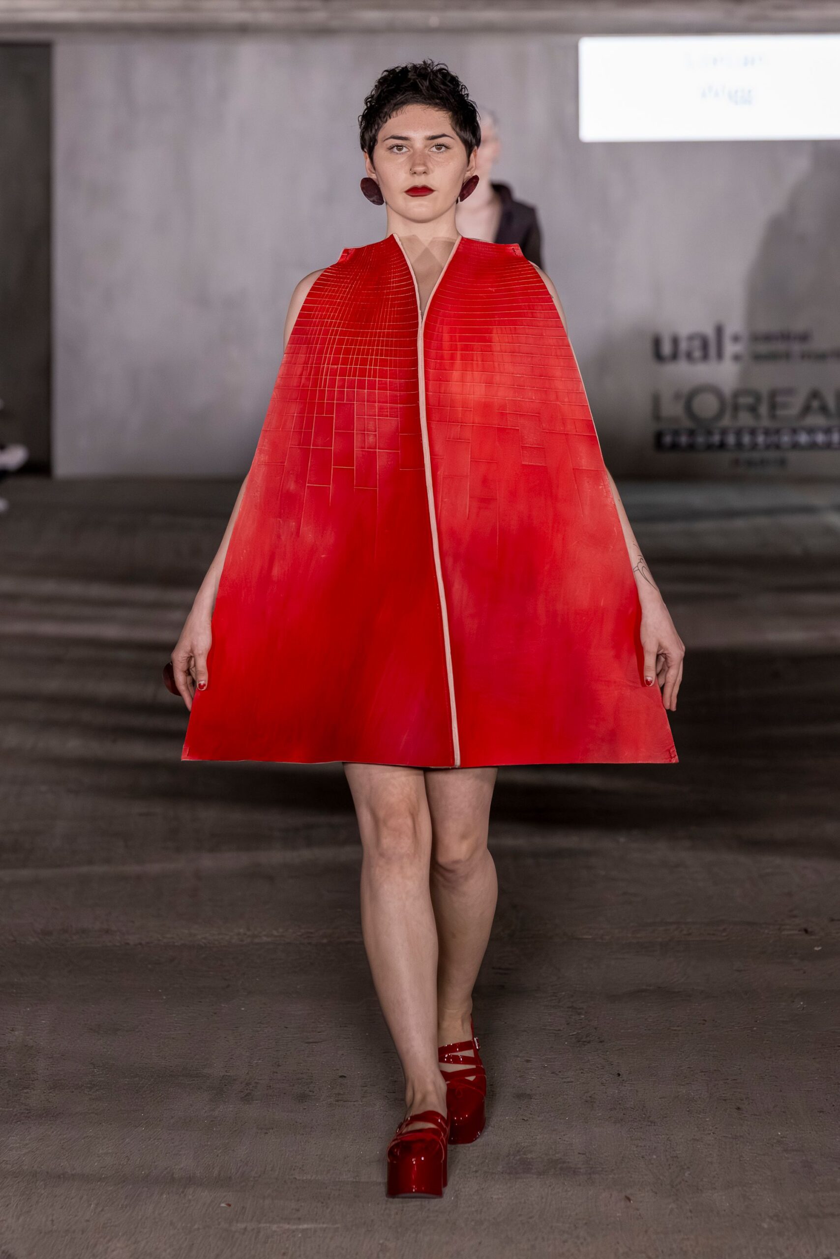 red silk sleeveless collared fitted mini dress
