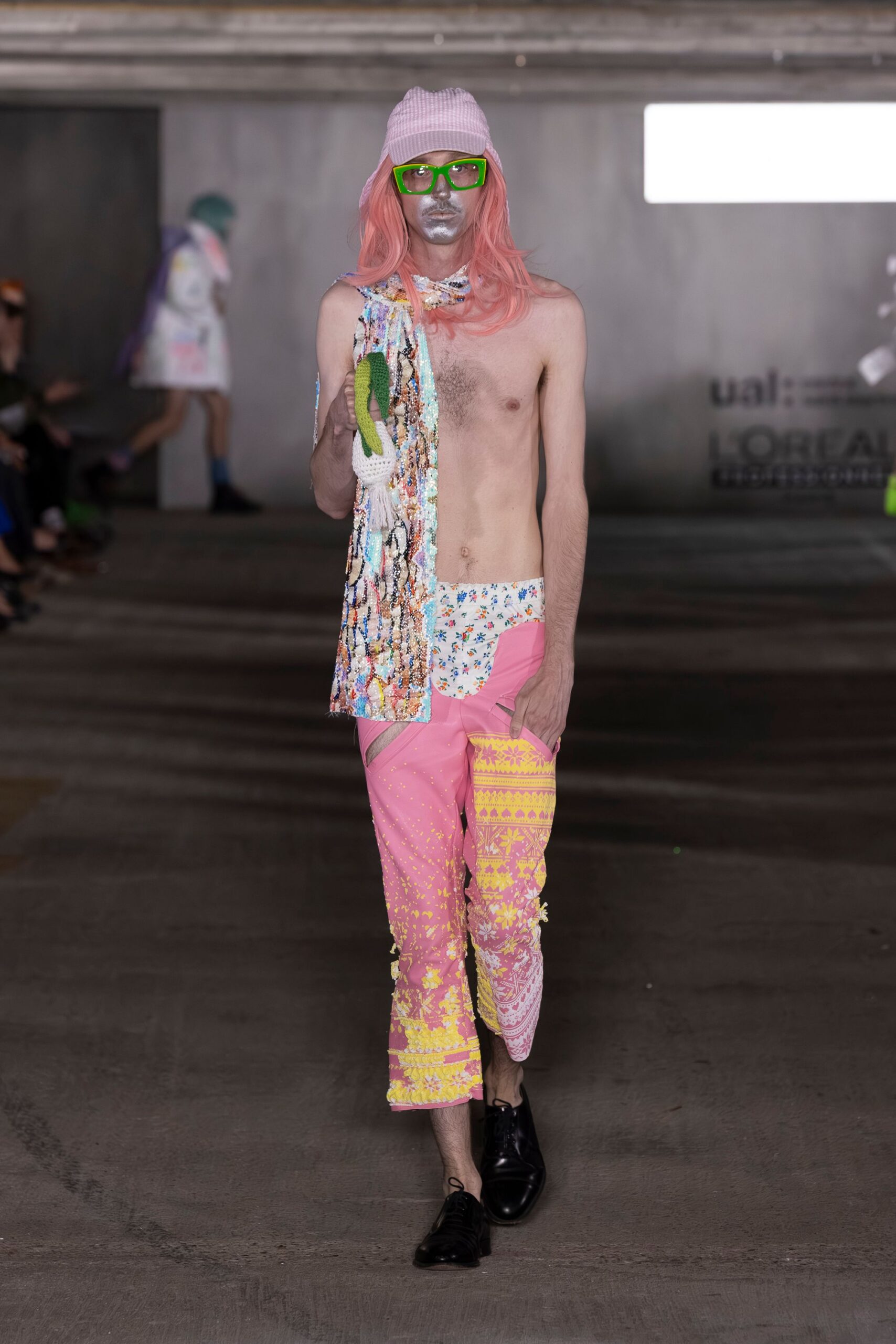 pink relaxed pleated fringed pants