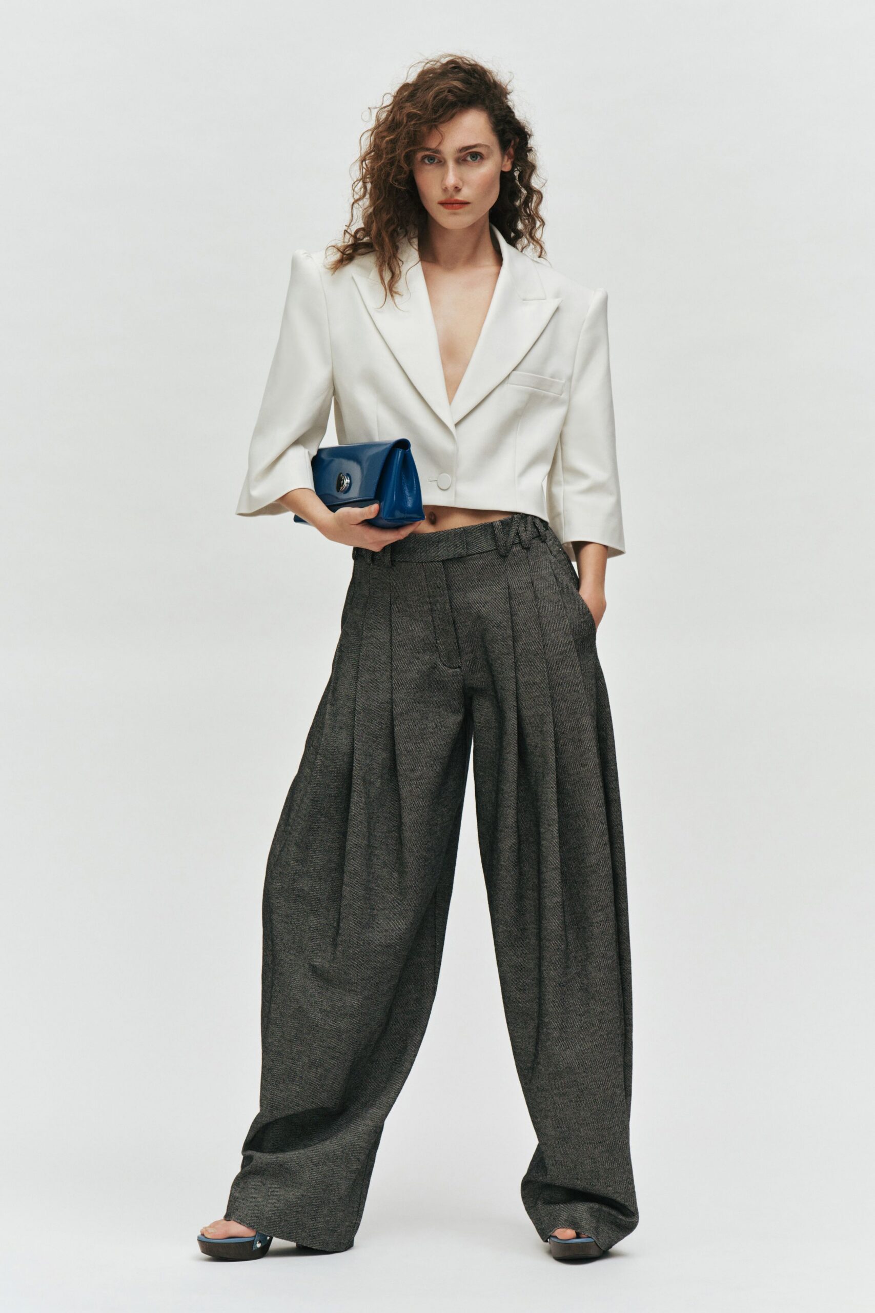white short-sleeve v-neck structured buttoned blazer