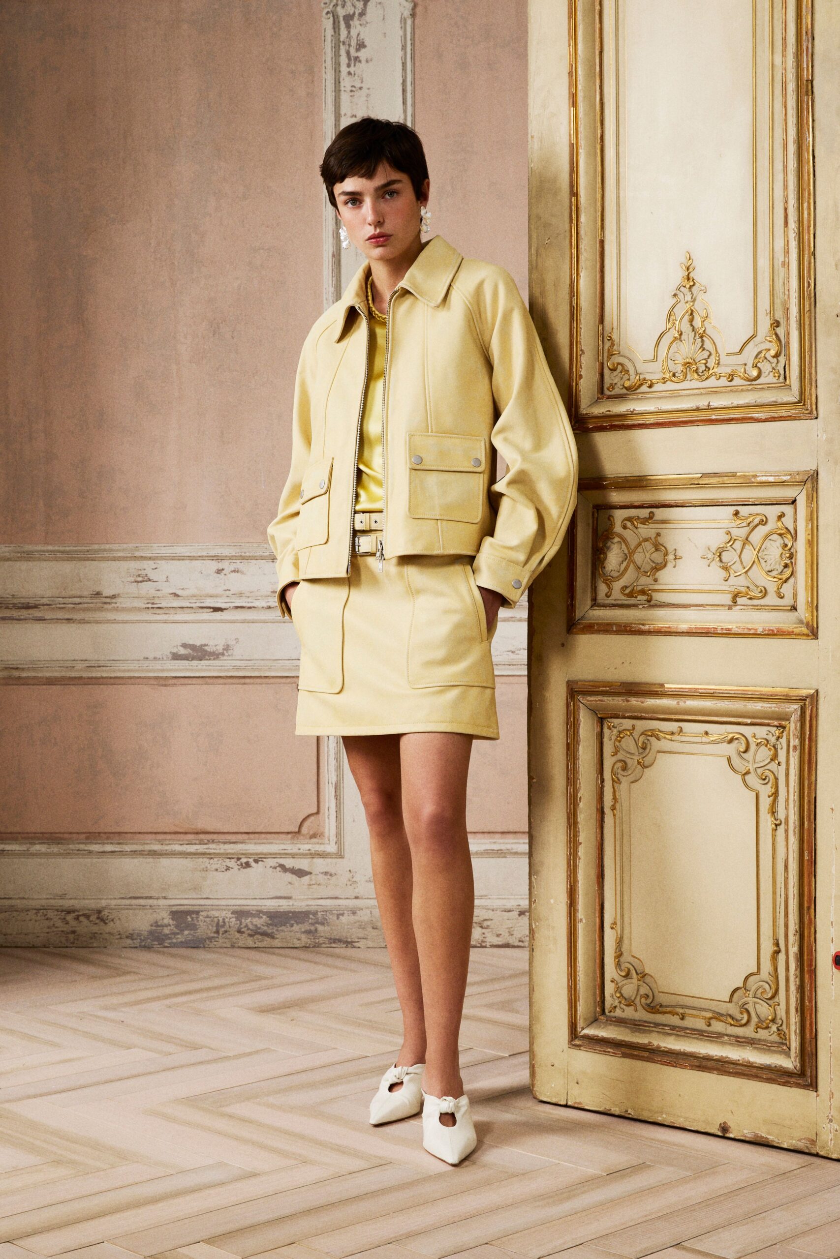 Cinq à Sept Resort 2027 Look 1