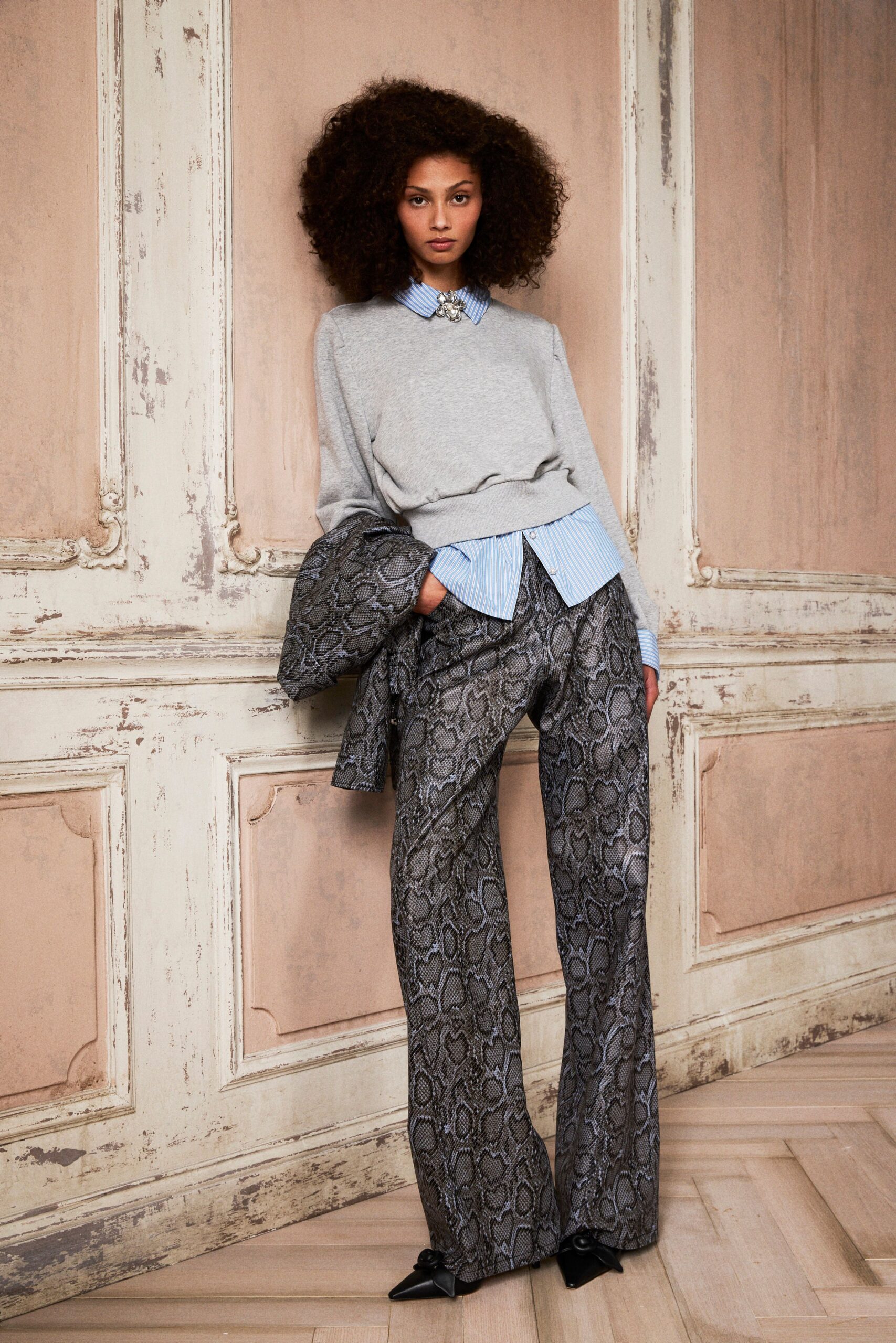 gray wool long-sleeve v-neck relaxed sweater