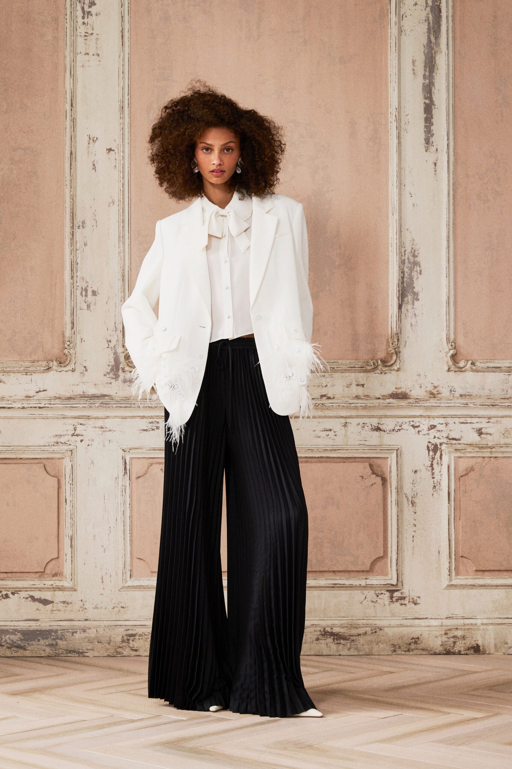 white cotton long-sleeve collared relaxed fringed blazer