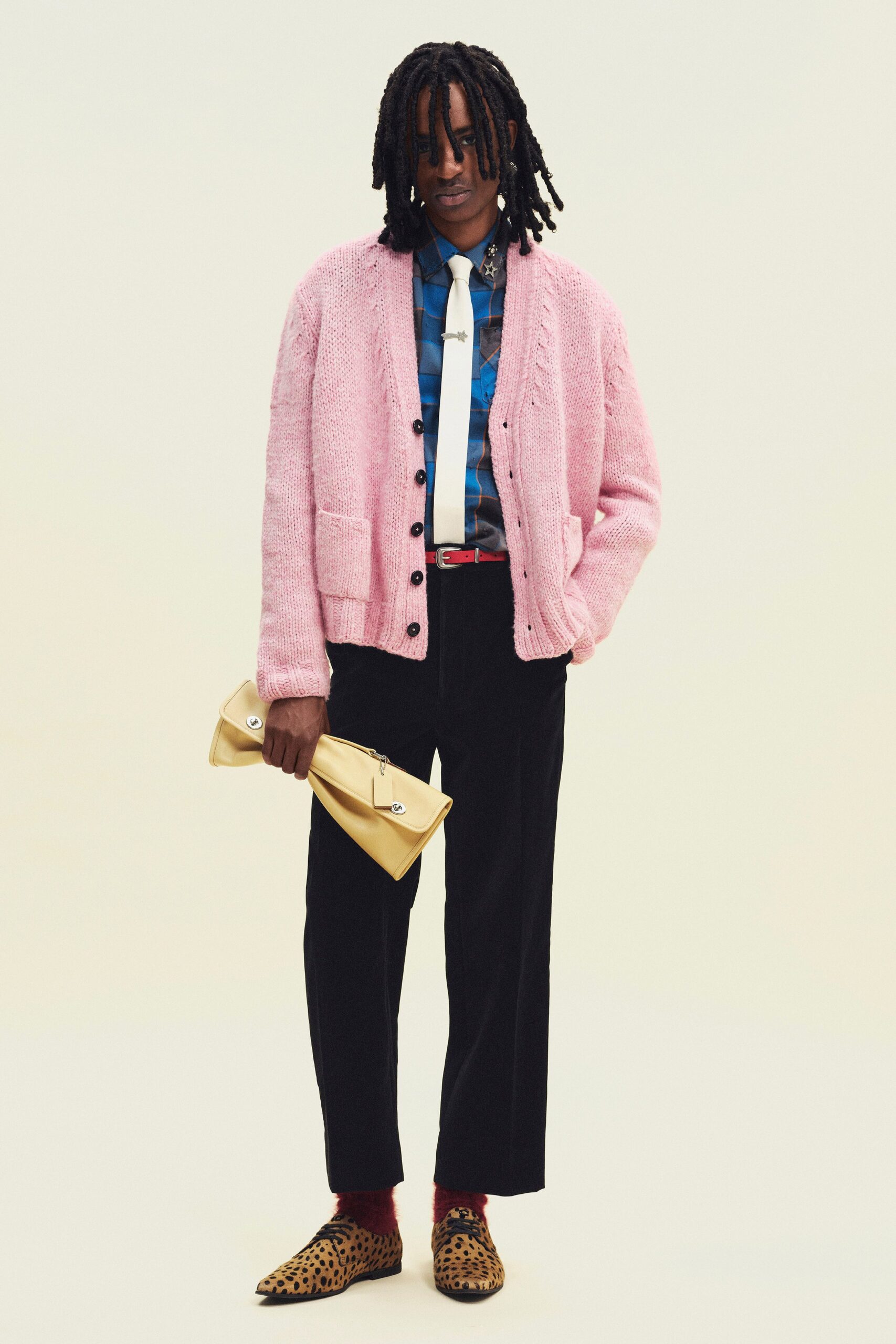 pink wool long-sleeve collared relaxed buttoned cardigan