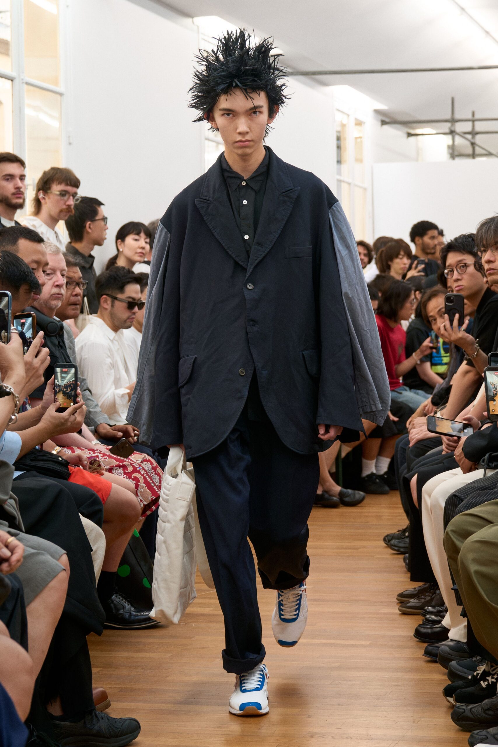 blue cotton long-sleeve collared oversized buttoned jacket