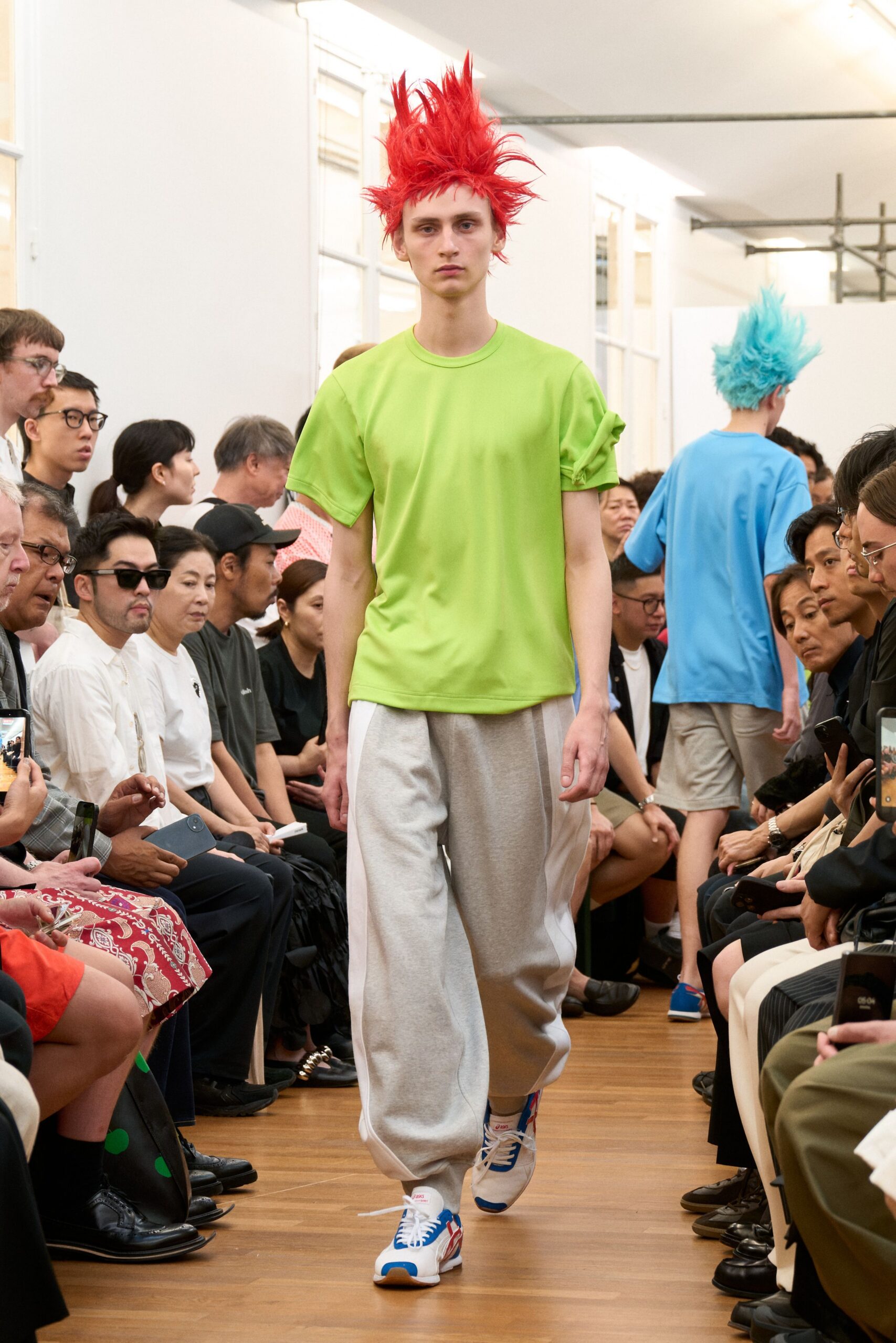 green cotton short-sleeve collared relaxed t-shirt