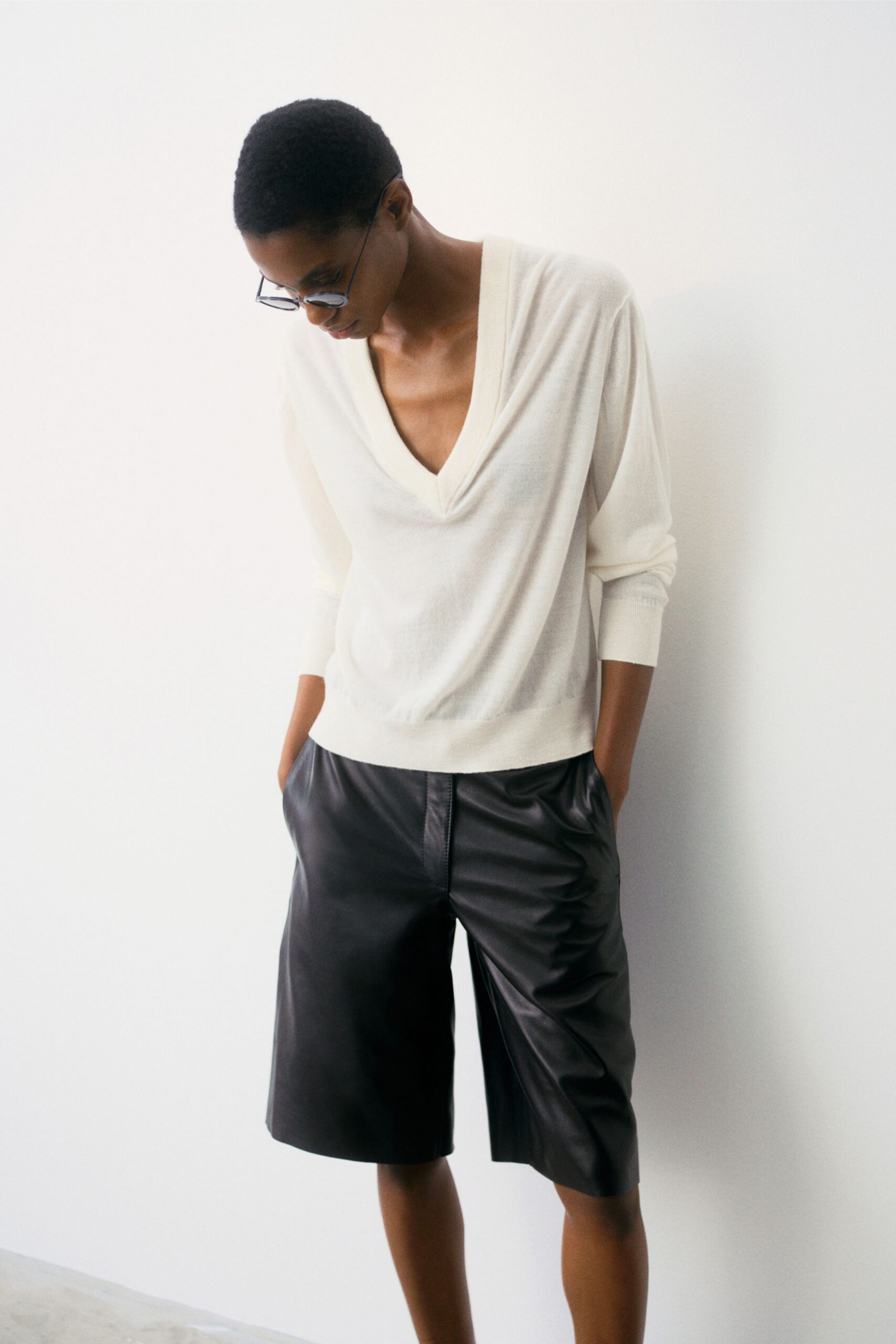 black leather fitted pockets shorts