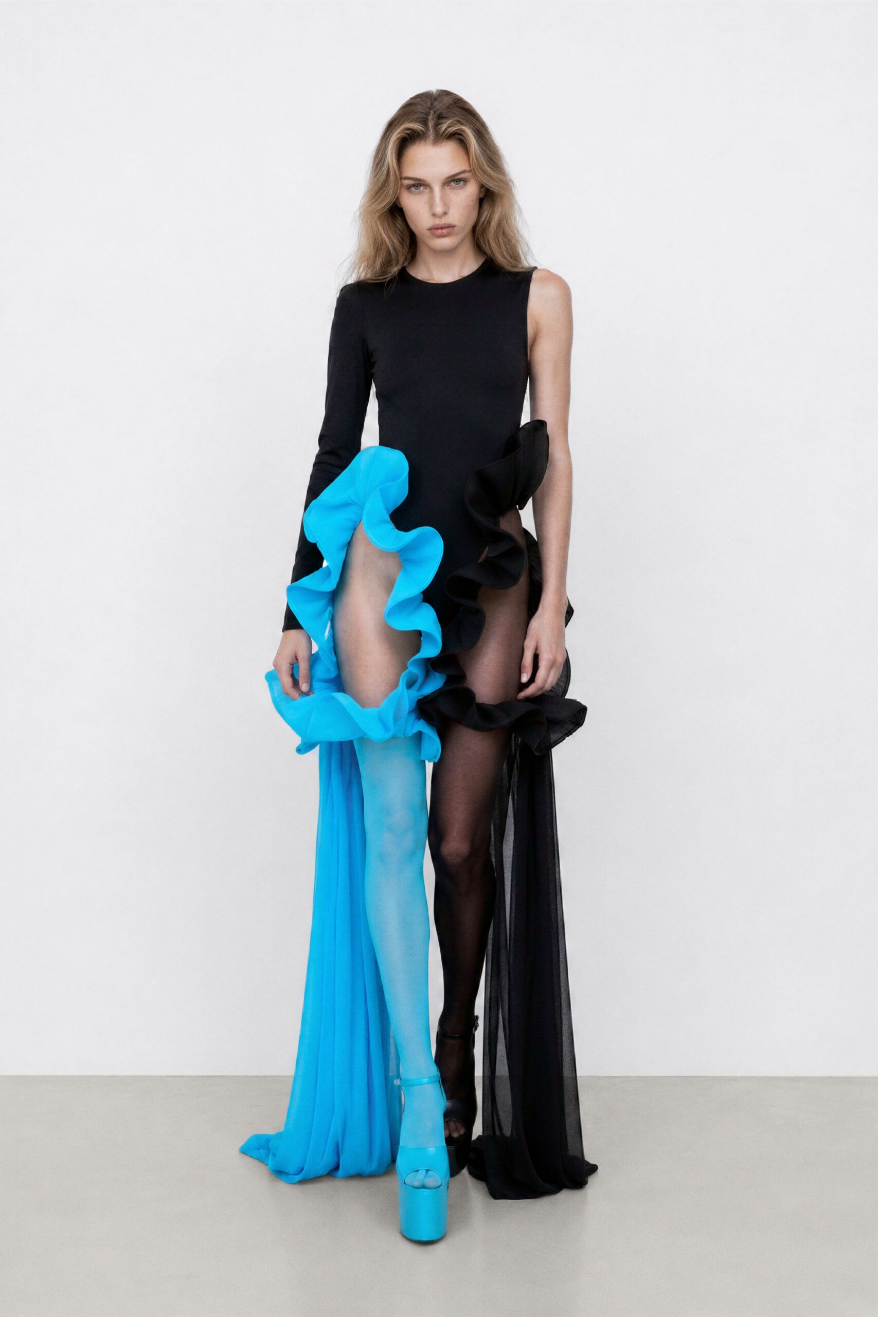 David Koma Resort 2027 Look 35