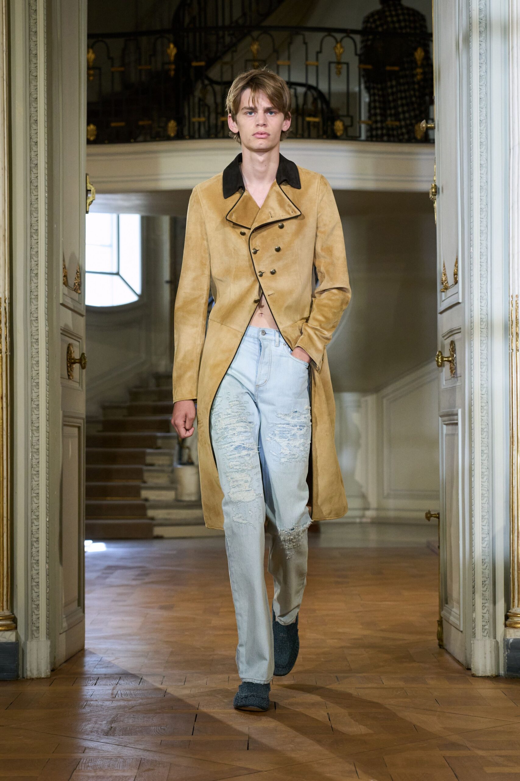 beige suede long-sleeve collared fitted buttoned coat