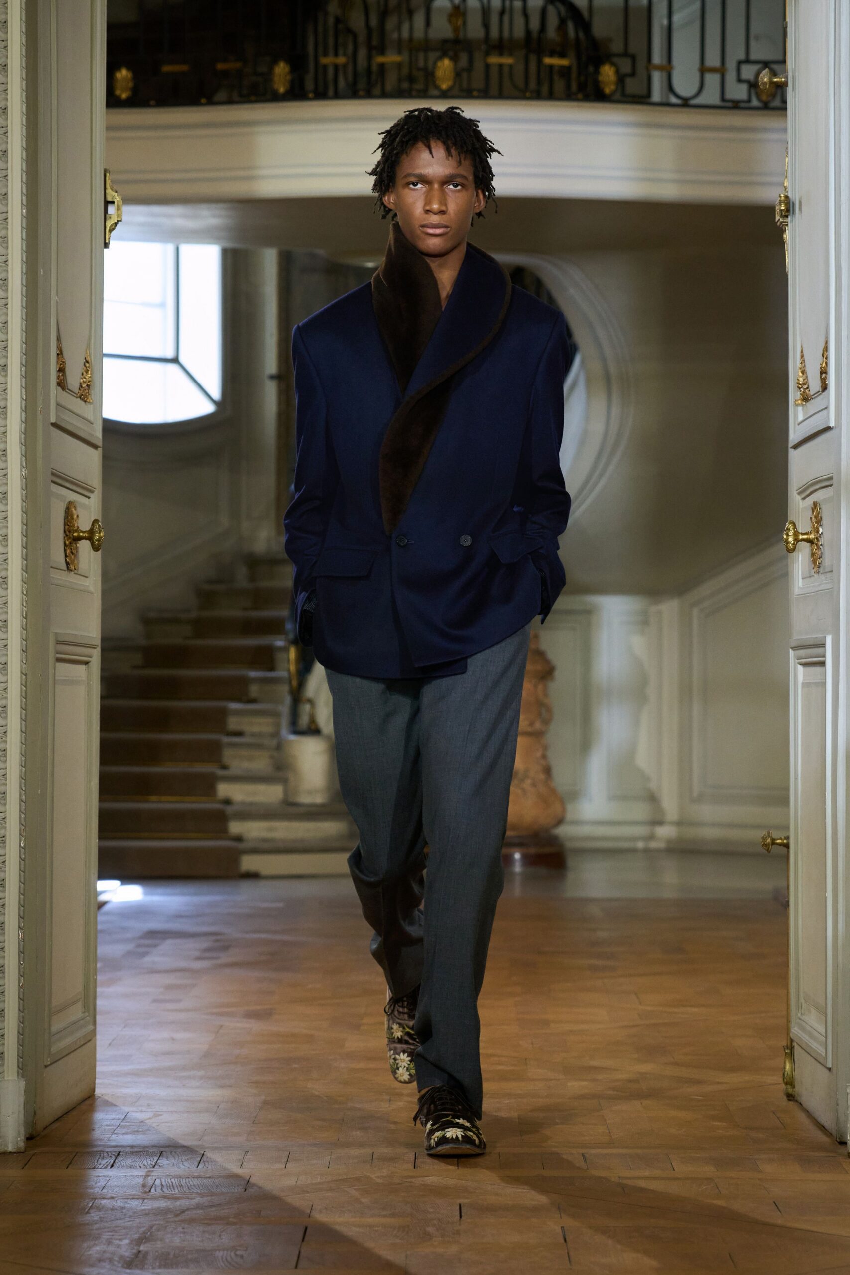 blue wool long-sleeve collared tailored zippered blazer
