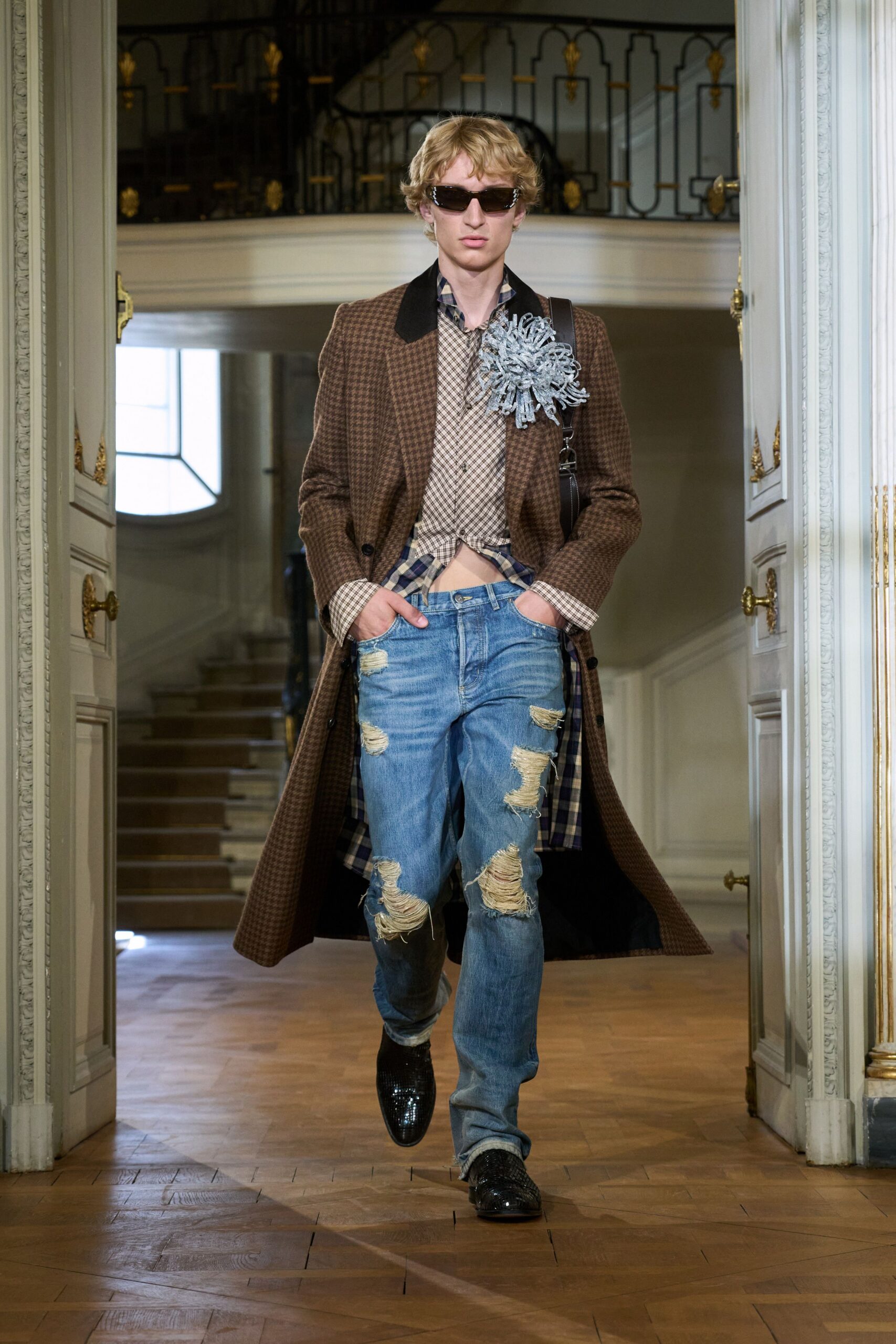 brown wool long-sleeve collared relaxed checked layered coat