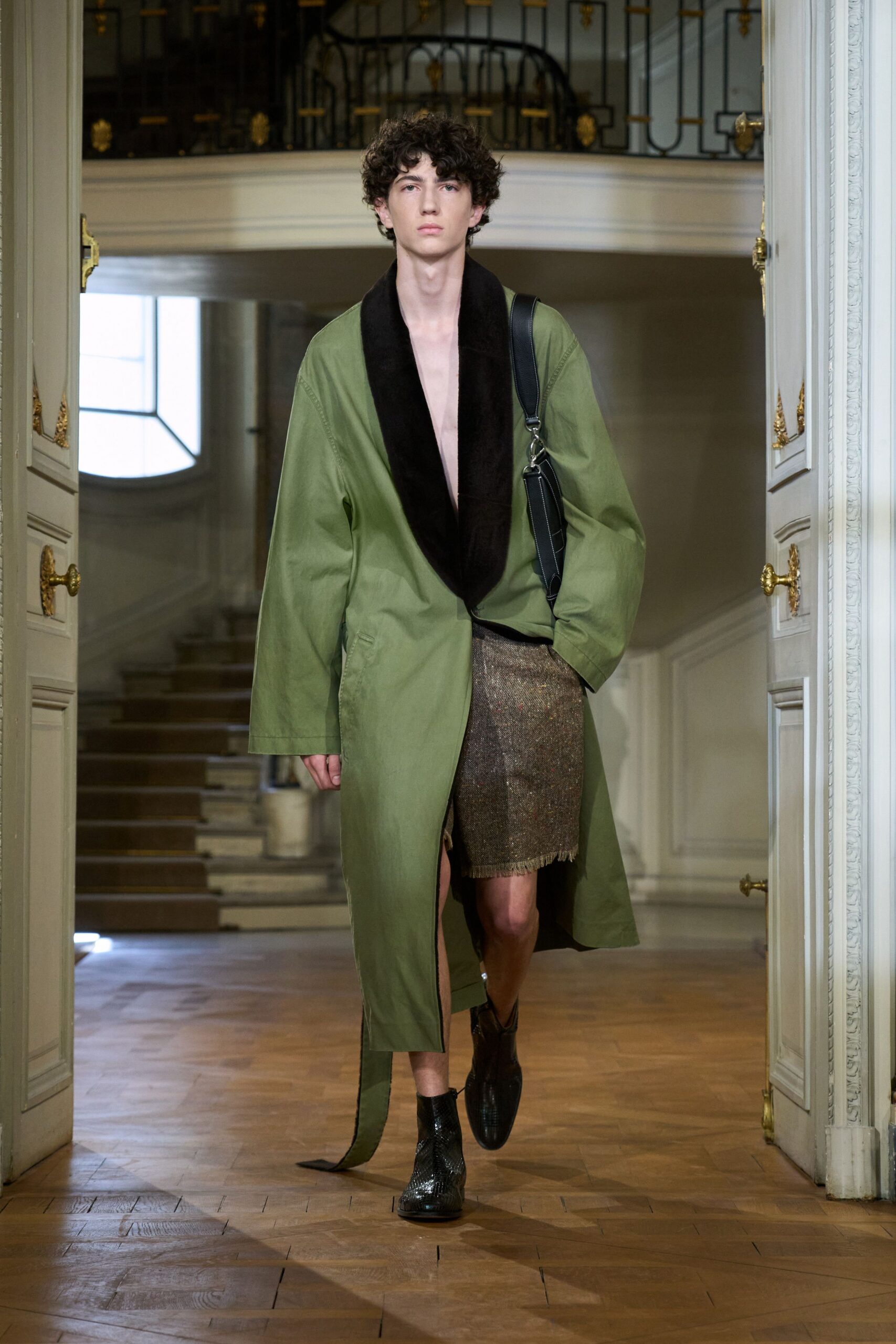 green cotton long-sleeve collared relaxed coat