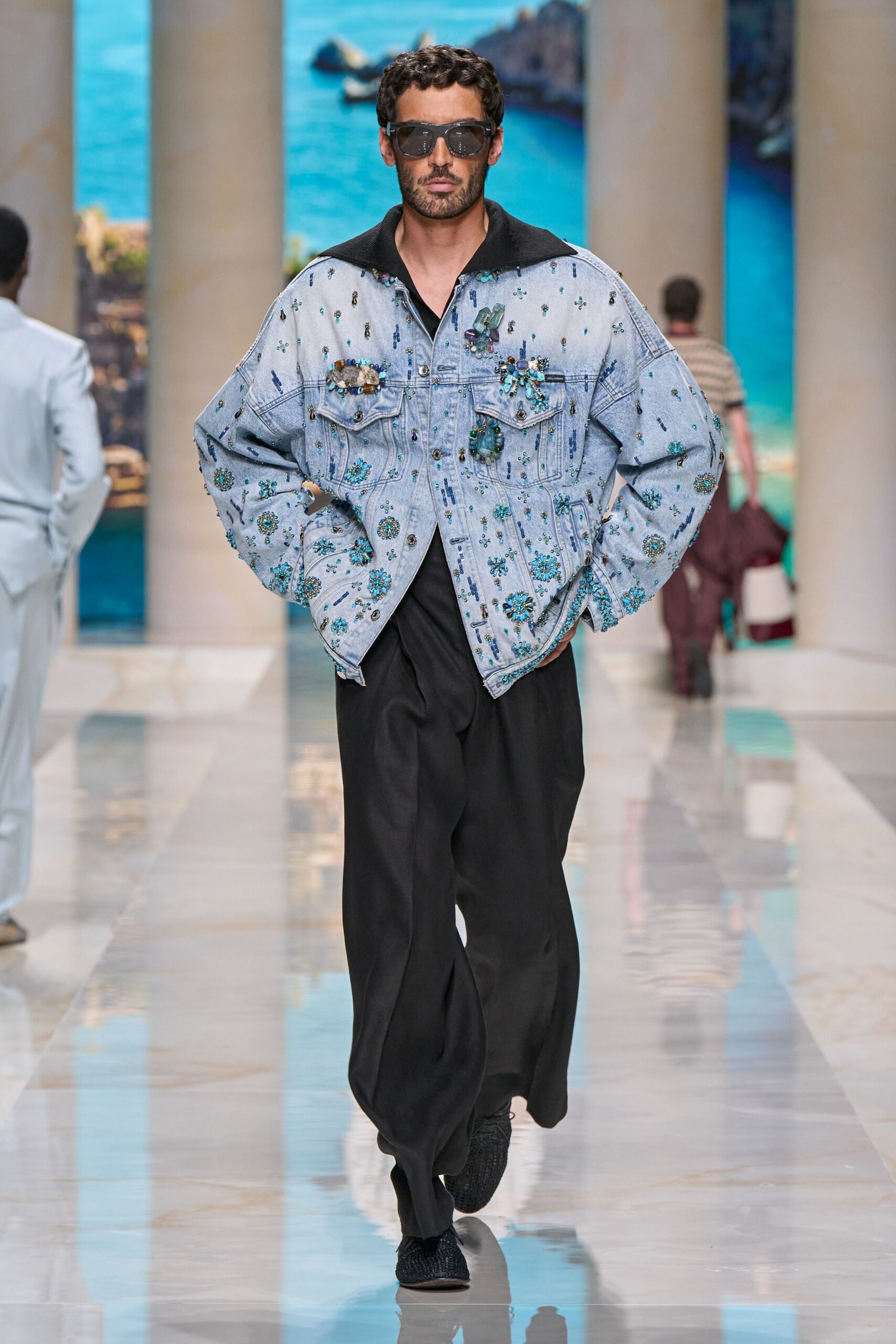 blue denim long-sleeve collared relaxed embroidered jacket