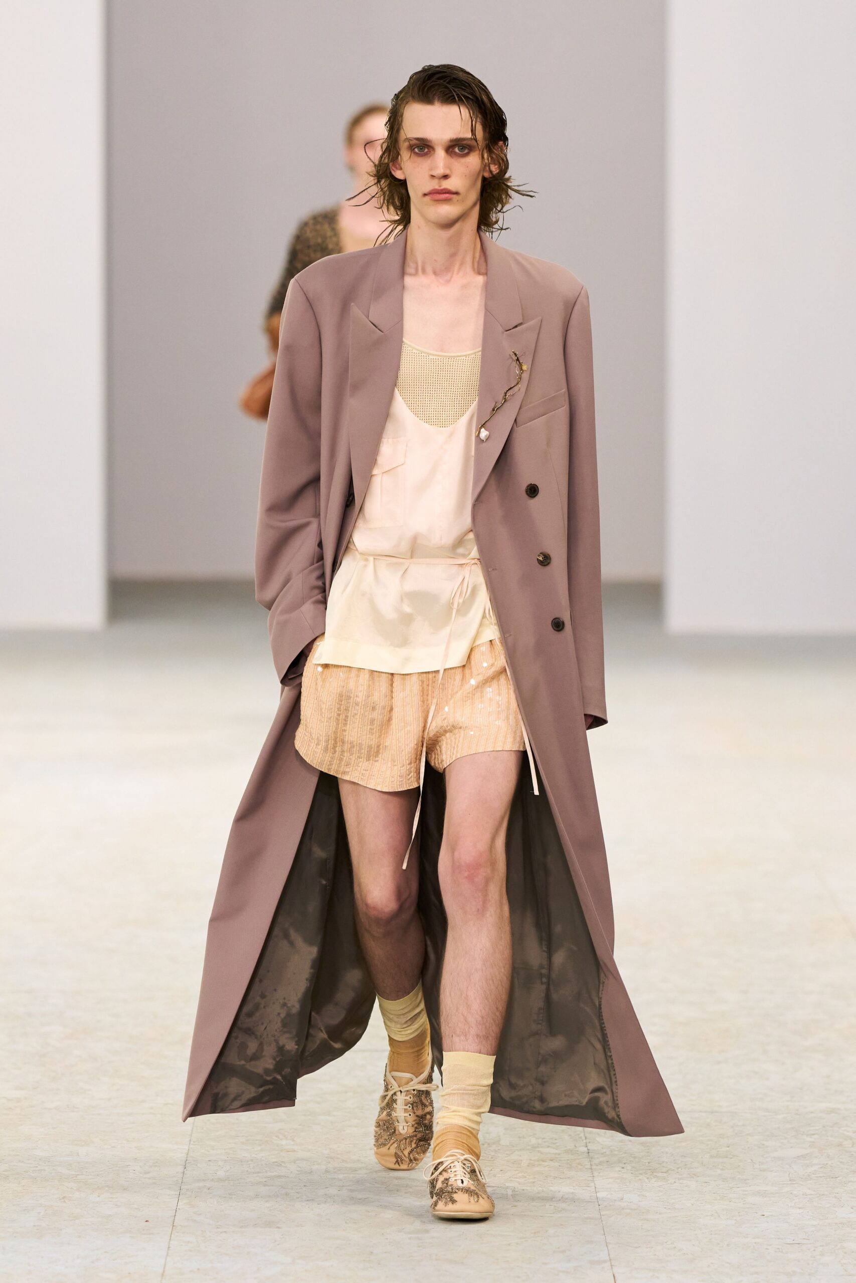 brown cotton long-sleeve collared relaxed buttoned maxi coat