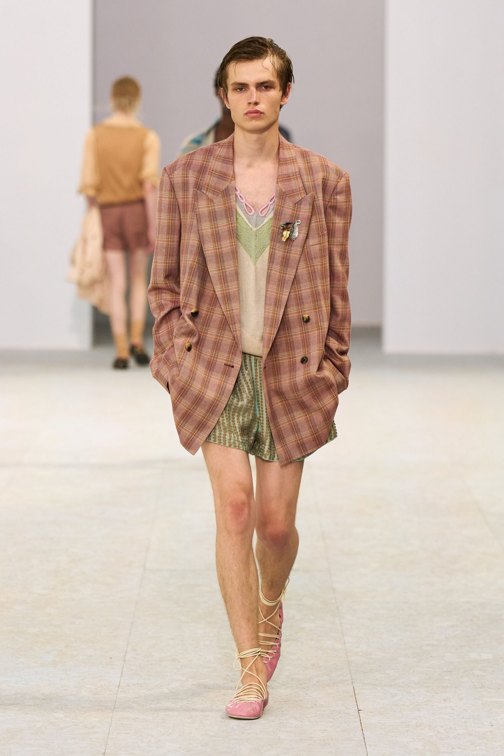 pink long-sleeve collared tailored checked blazer
