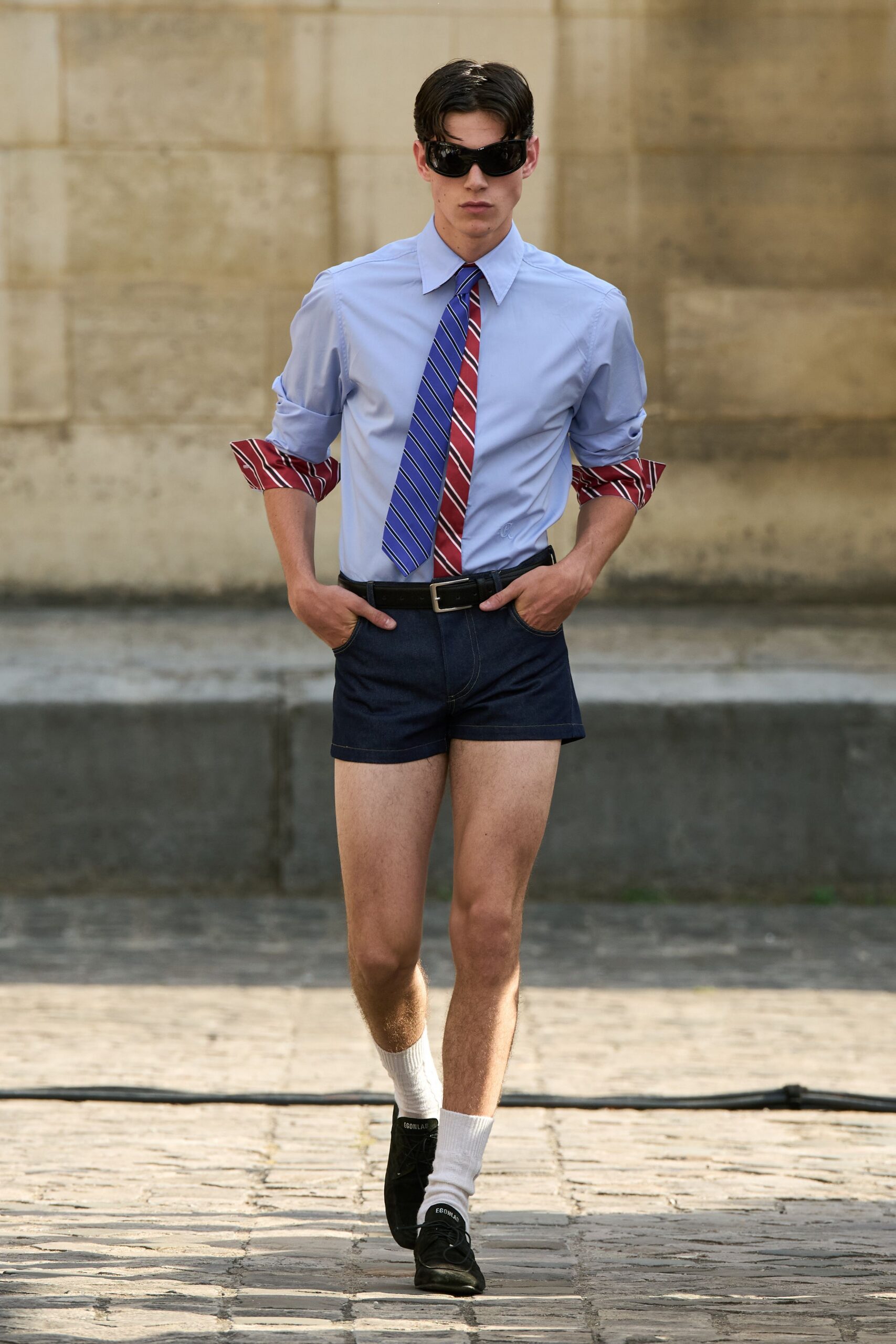 blue denim fitted straight-leg short shorts