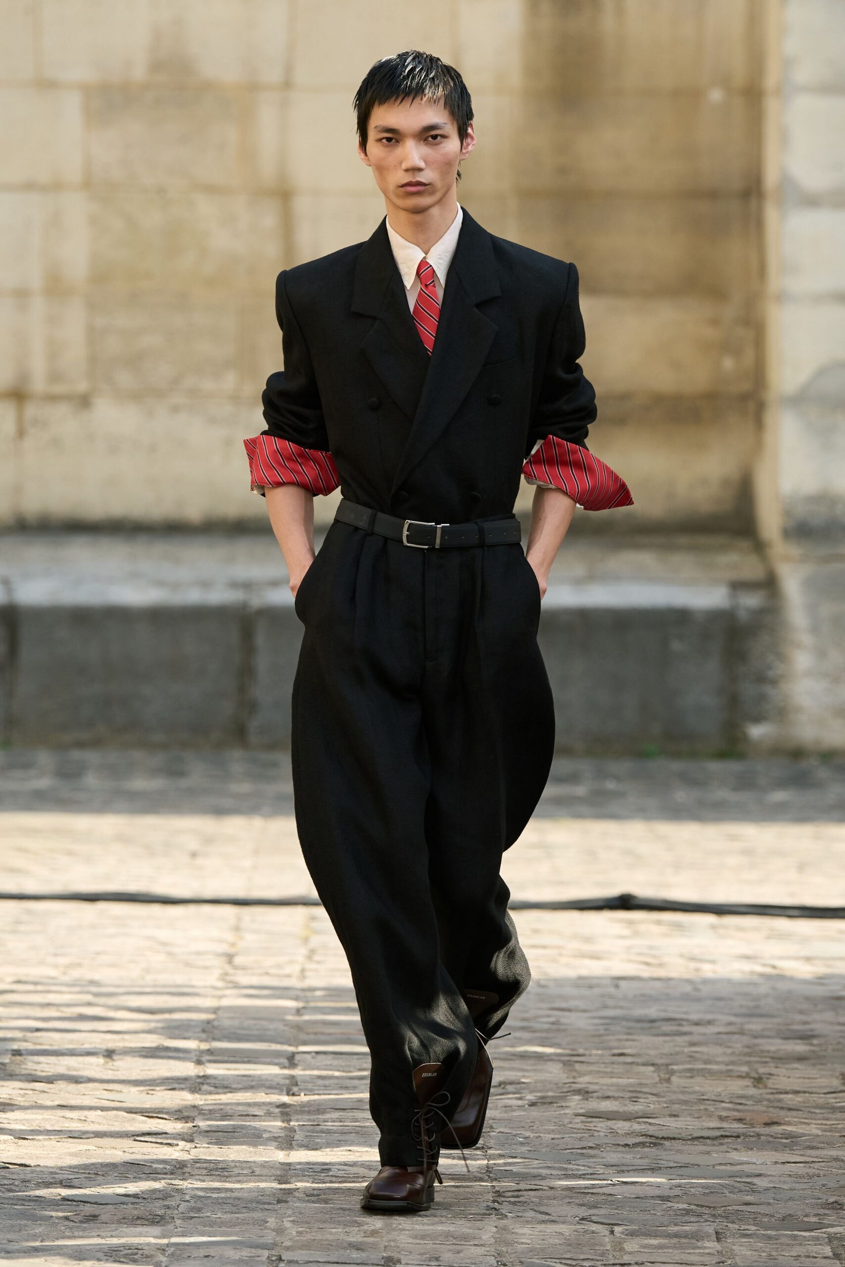red cotton long-sleeve collared fitted striped shirt