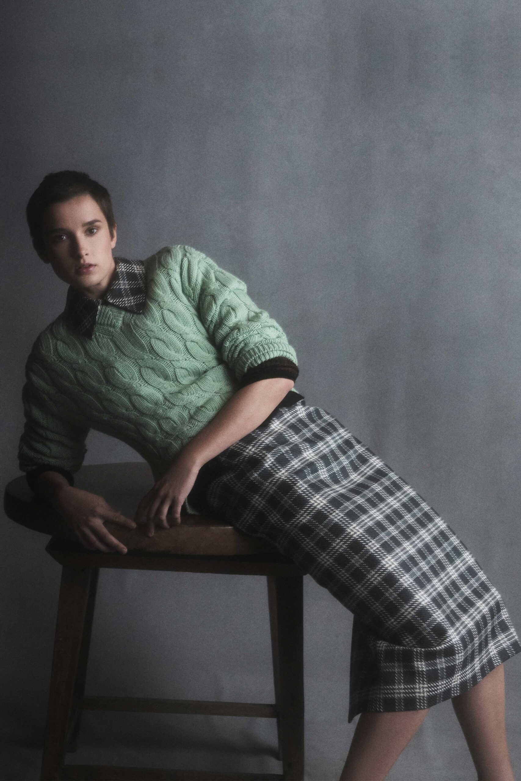 green wool long-sleeve collared fitted textured sweater