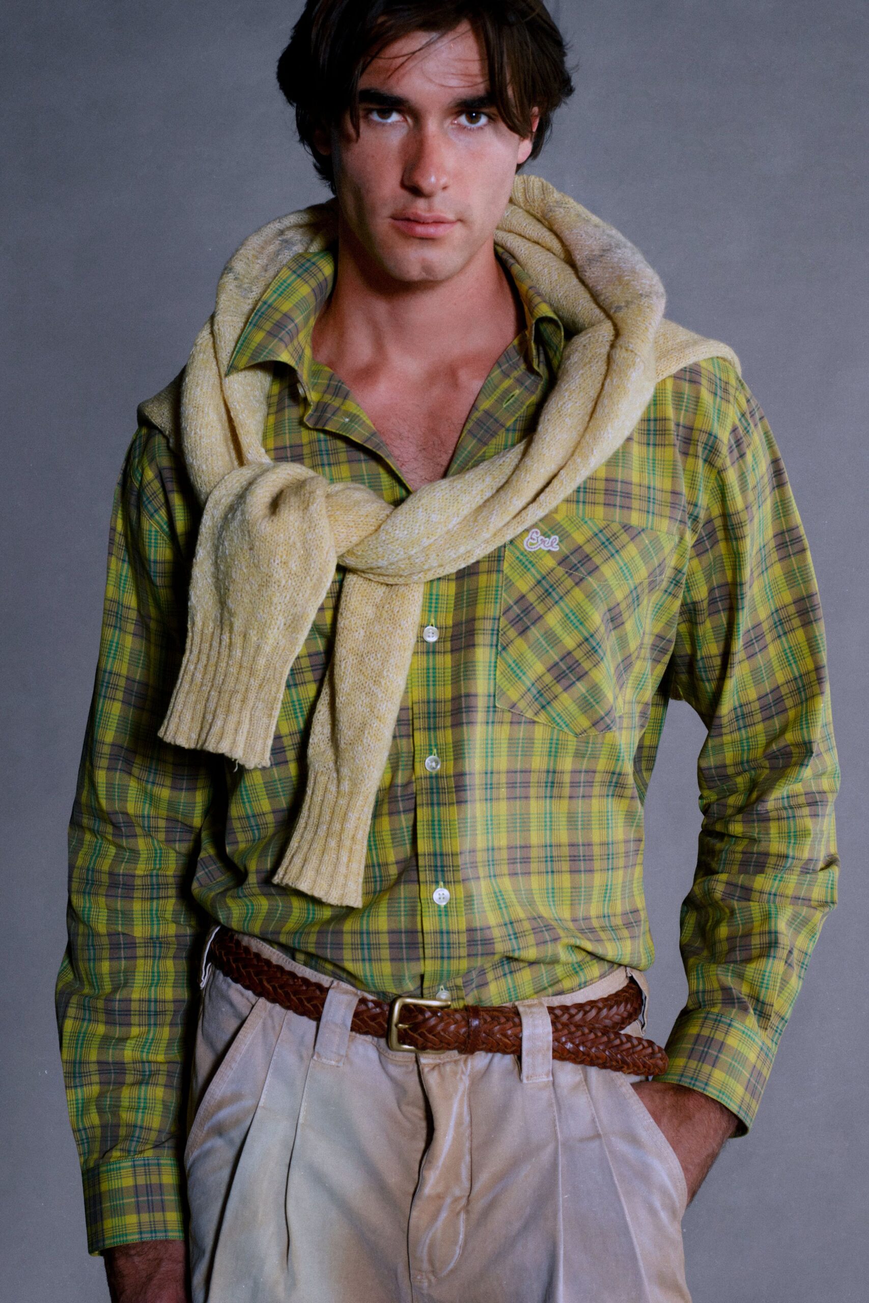 yellow cotton sleeveless fitted sweater