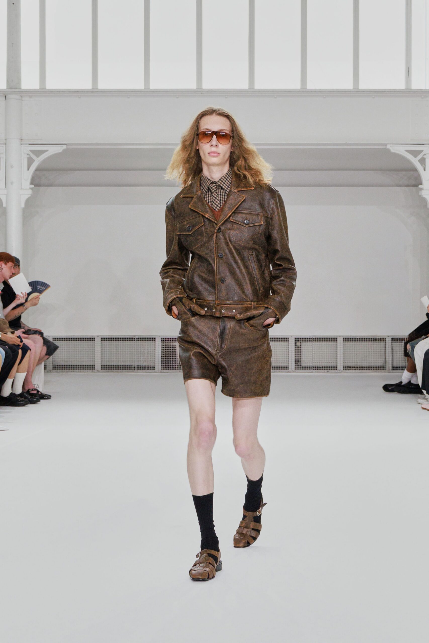 brown leather long-sleeve collared fitted buttoned jacket