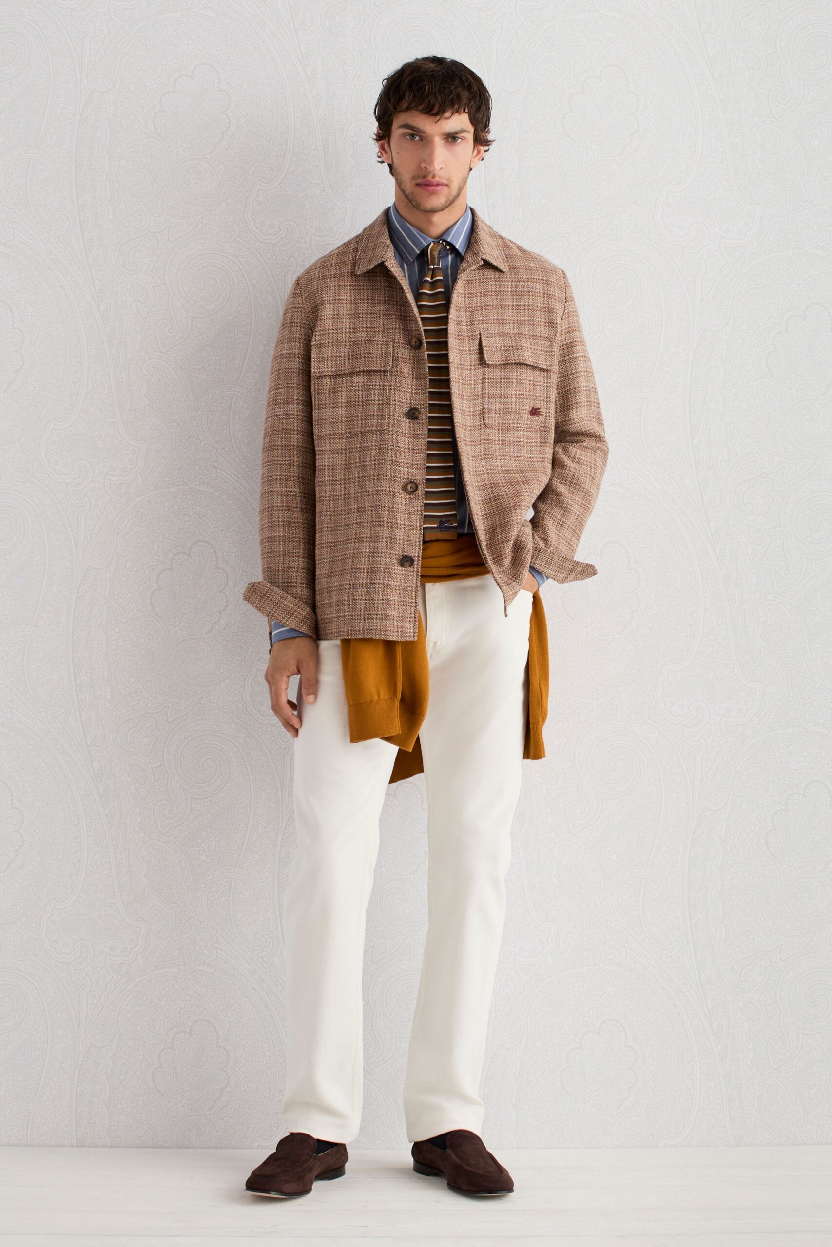 blue cotton long-sleeve collared fitted shirt
