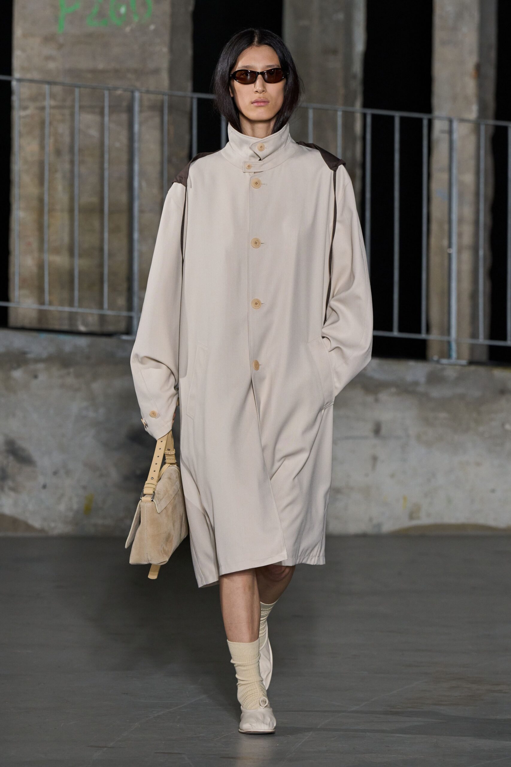 beige cotton long-sleeve collared relaxed buttoned midi coat