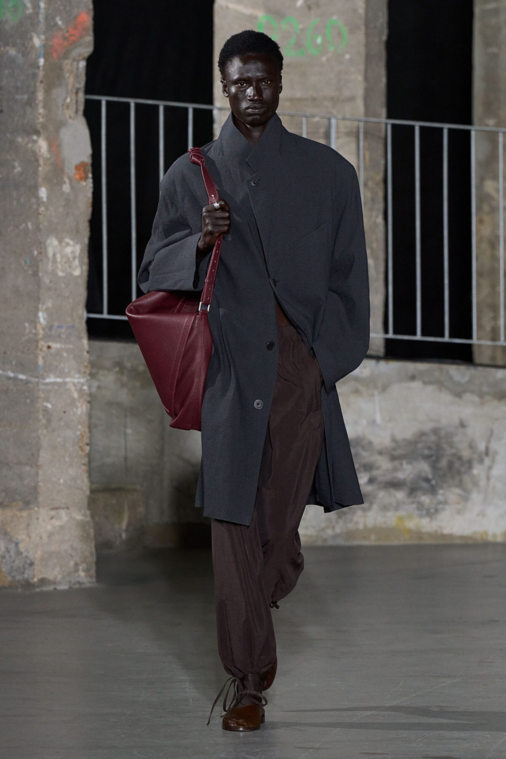 gray wool long-sleeve collared oversized buttoned coat