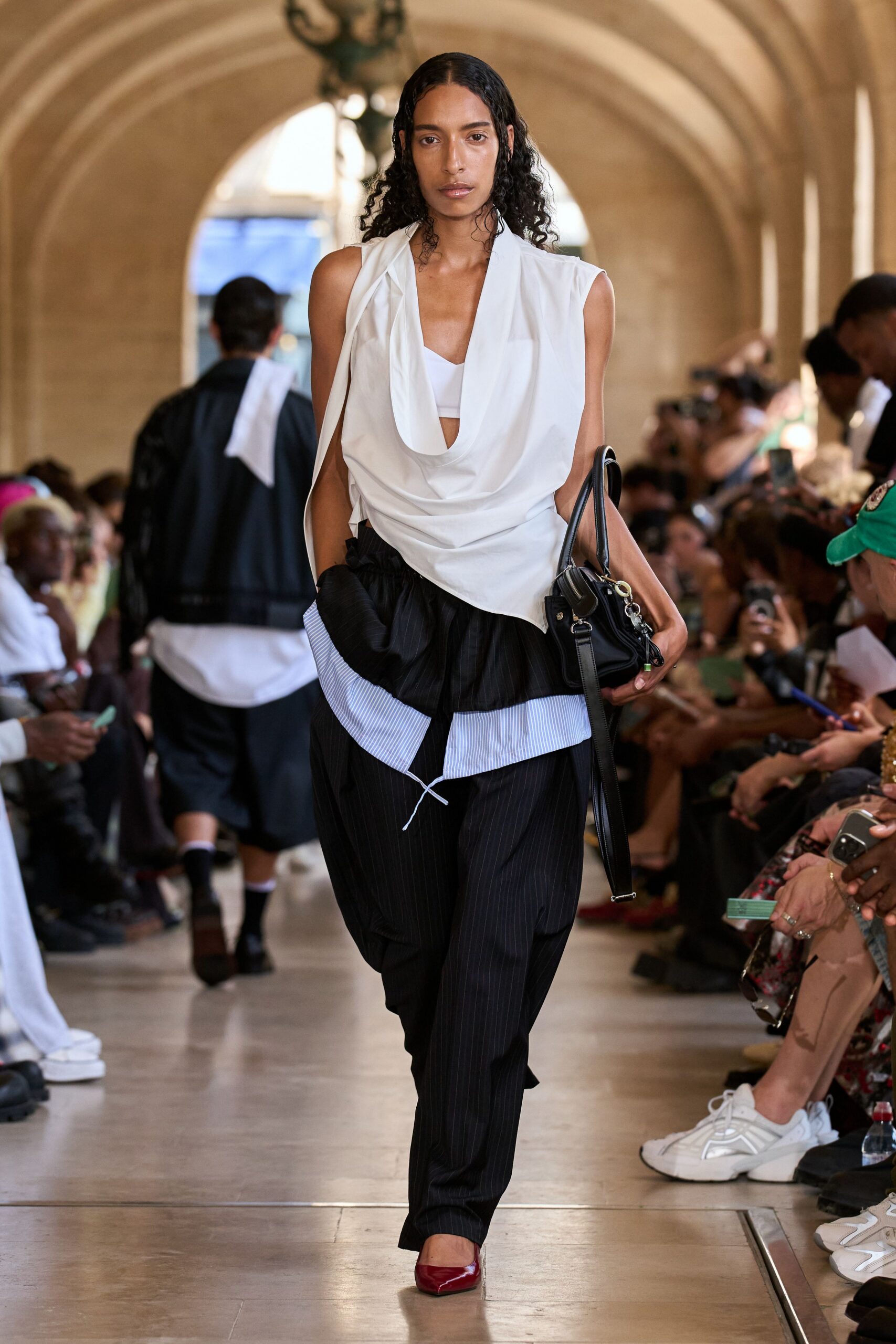 black cotton relaxed pleated pants