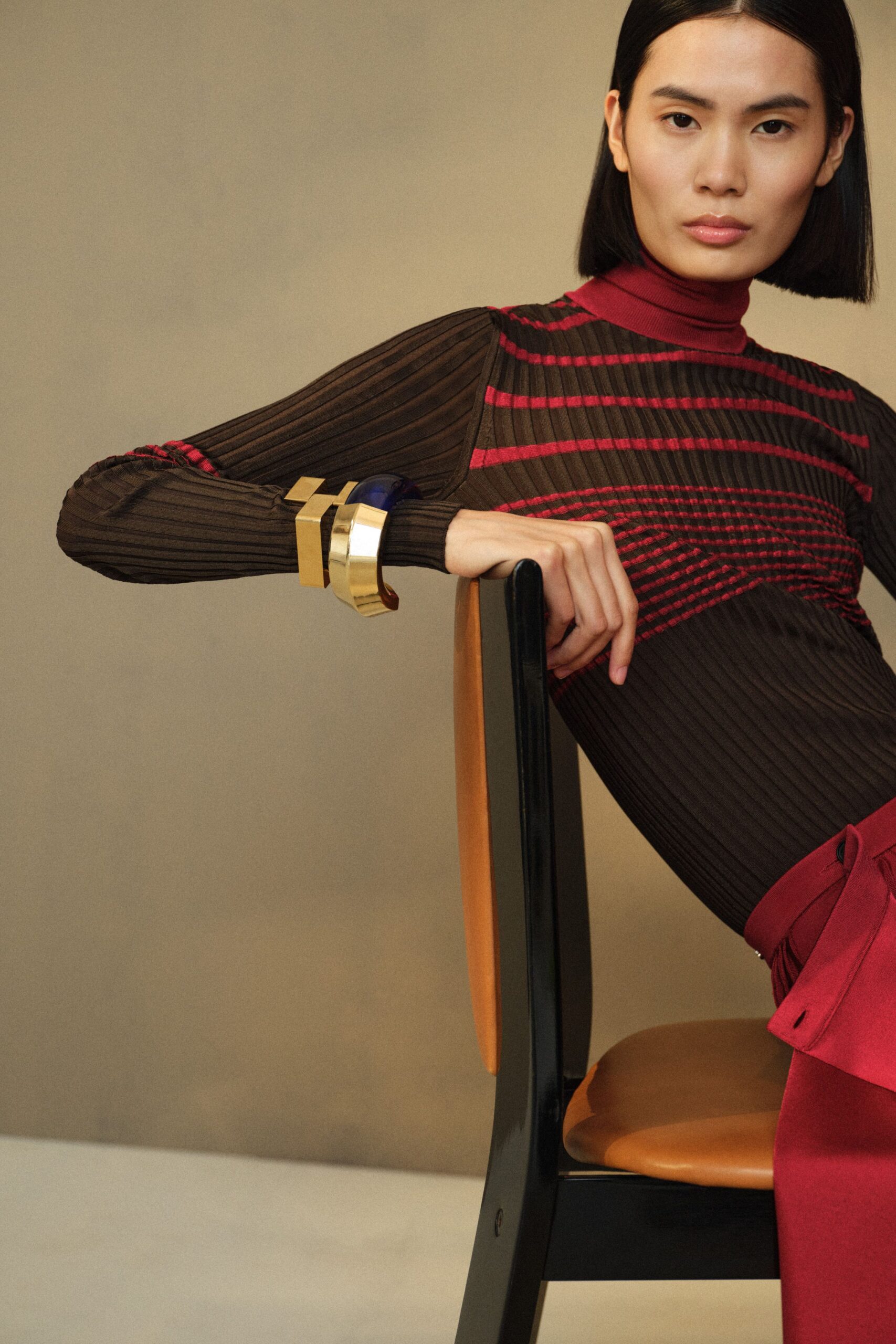 black cotton long-sleeve turtleneck fitted striped top
